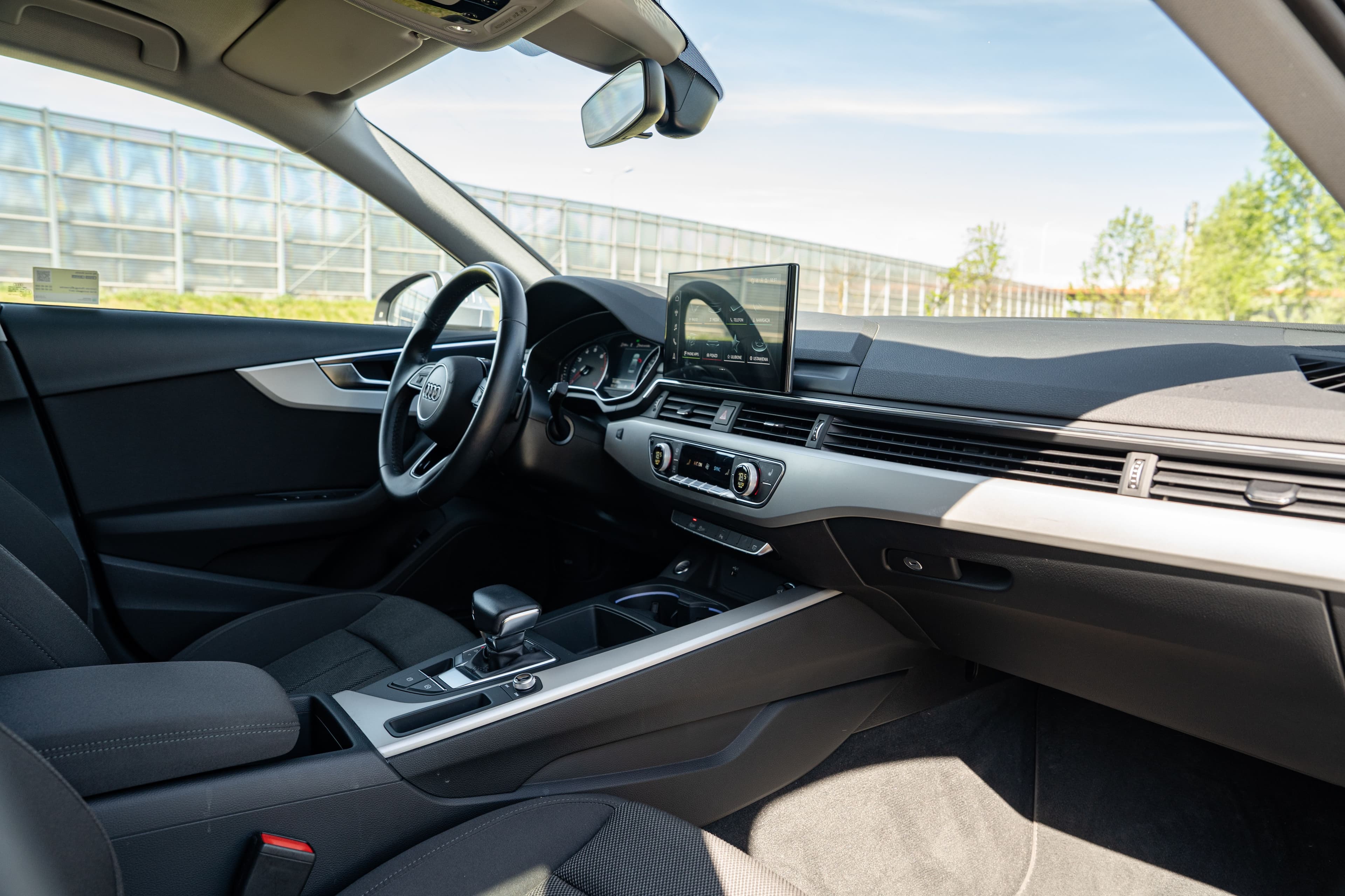 Audi A4 zdjęcie 18