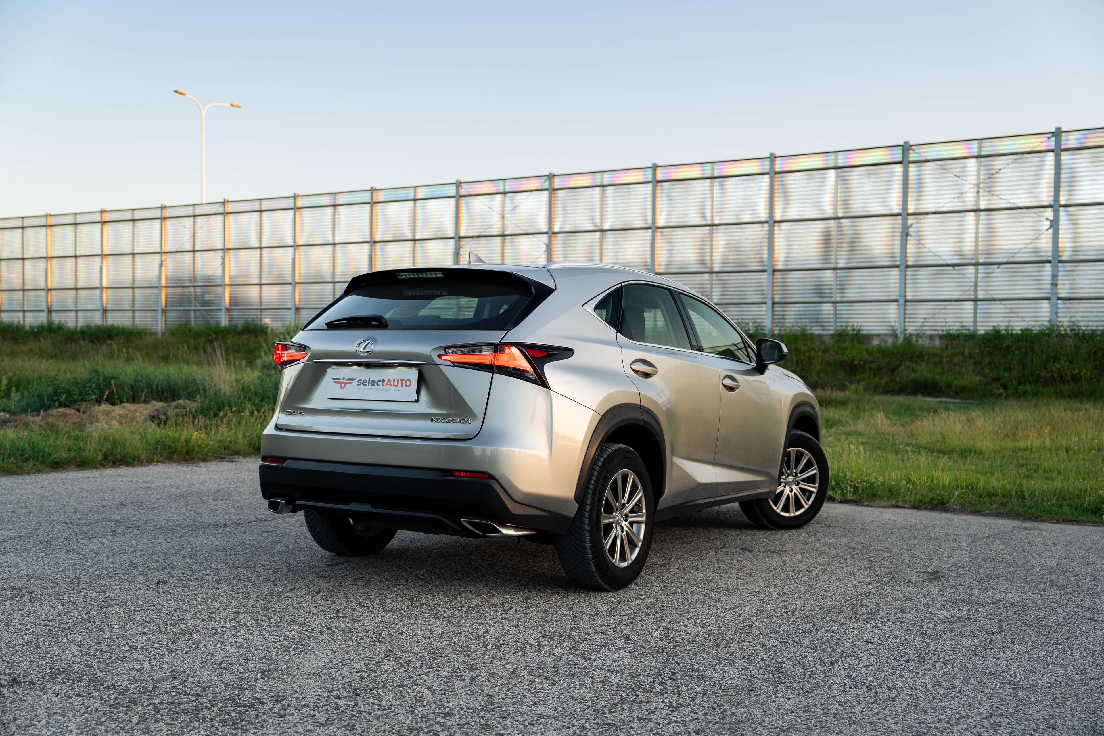 Lexus NX zdjęcie 6