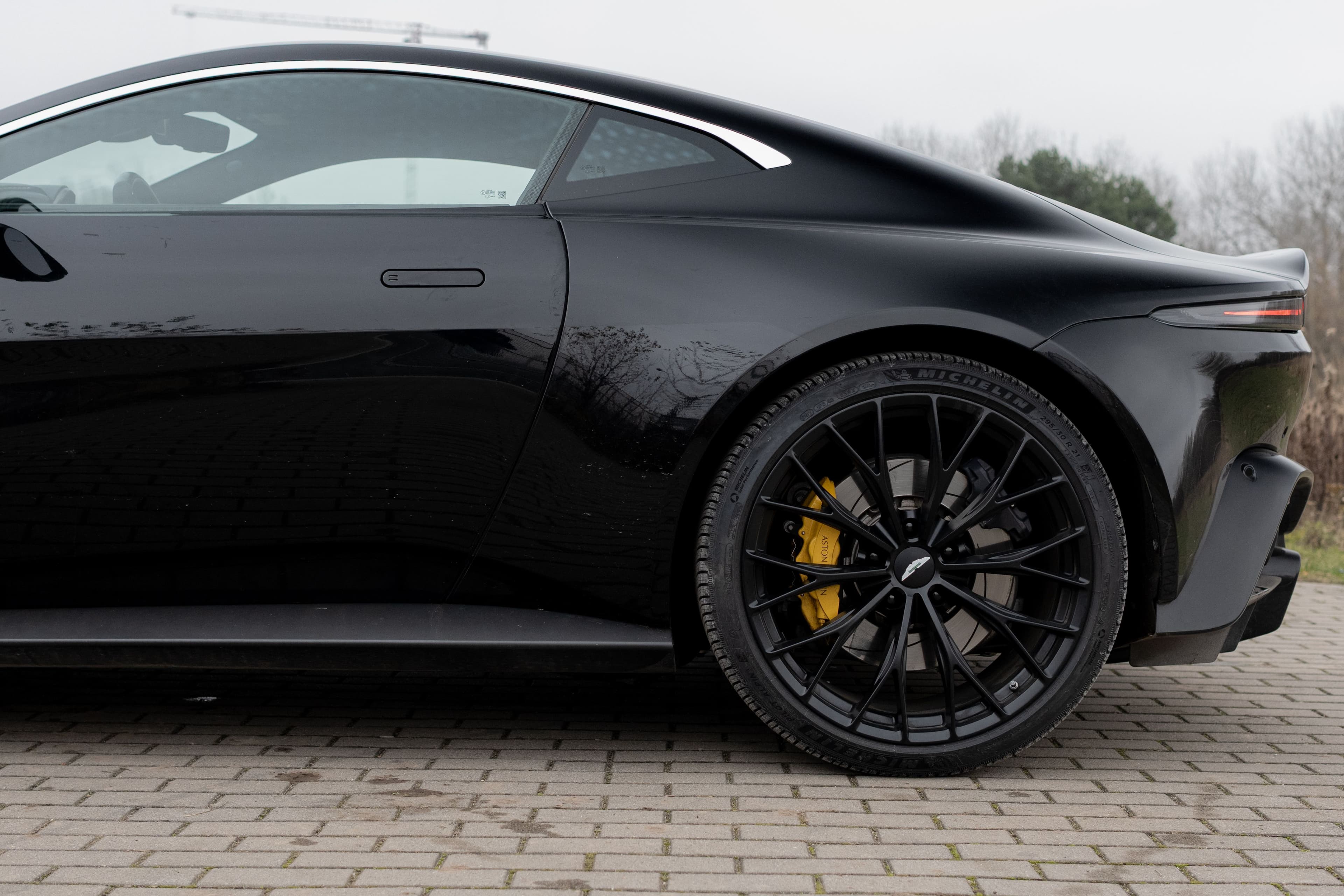 Aston Martin Vantage zdjęcie 12