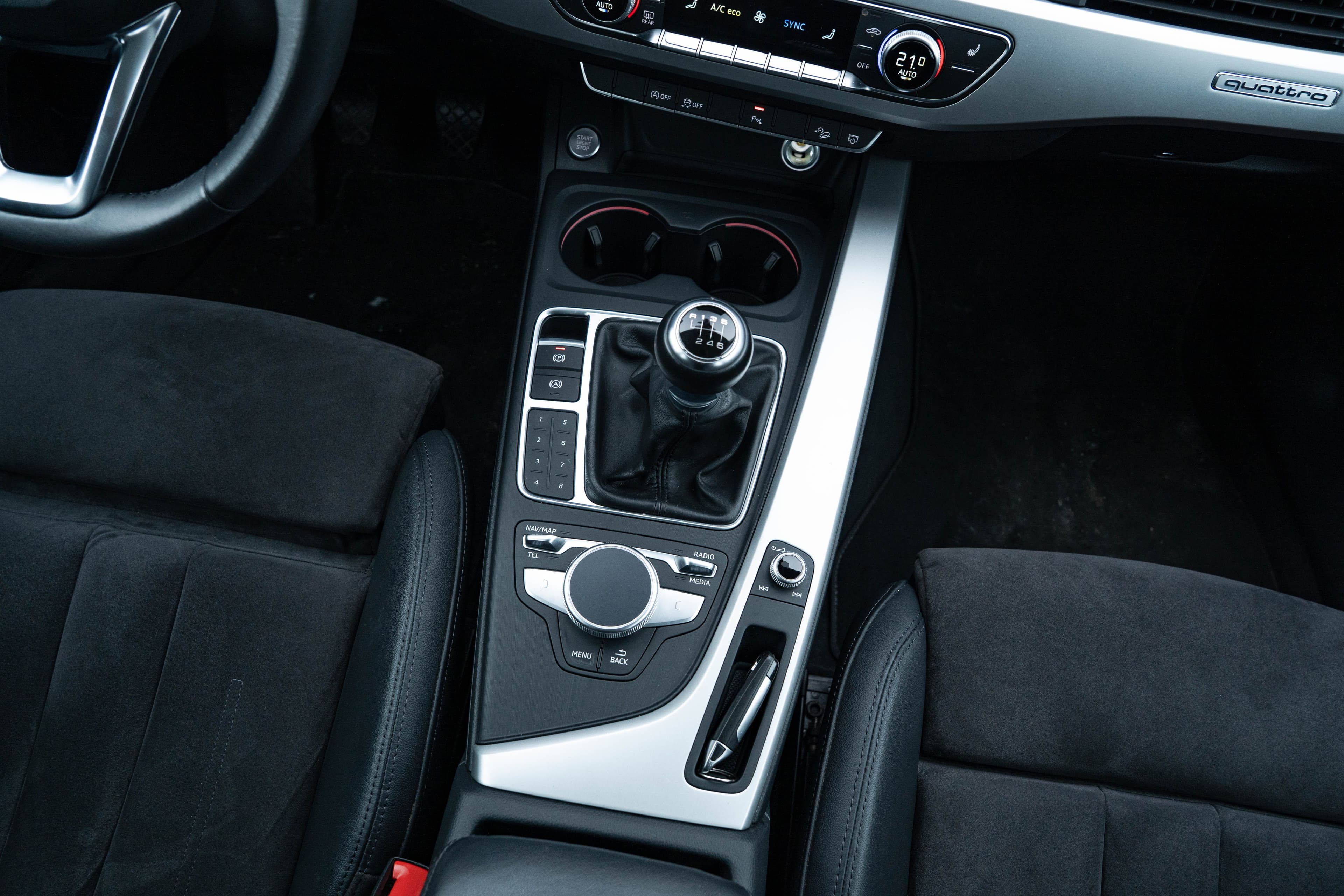 Audi A4 zdjęcie 22