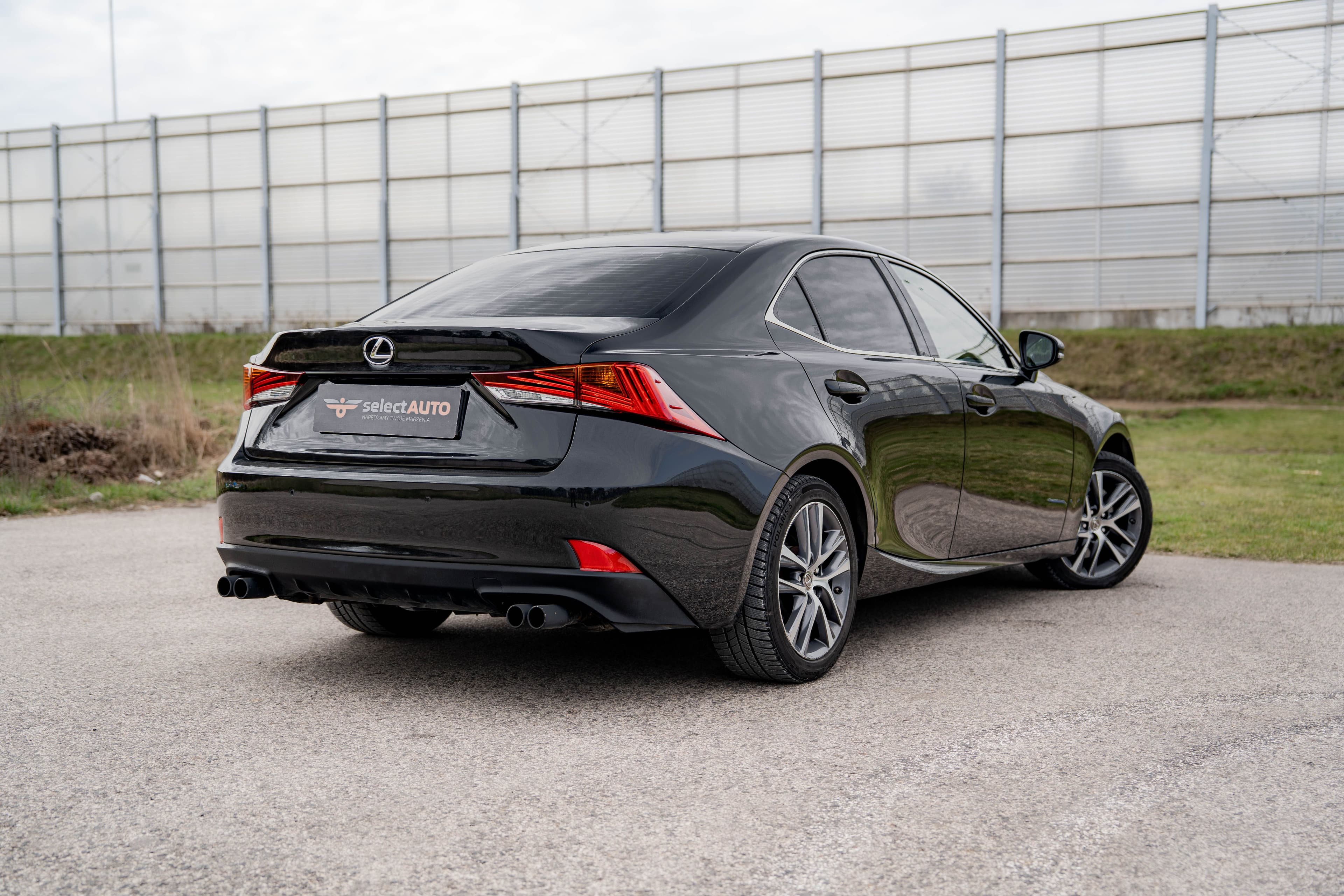 Lexus IS zdjęcie 6
