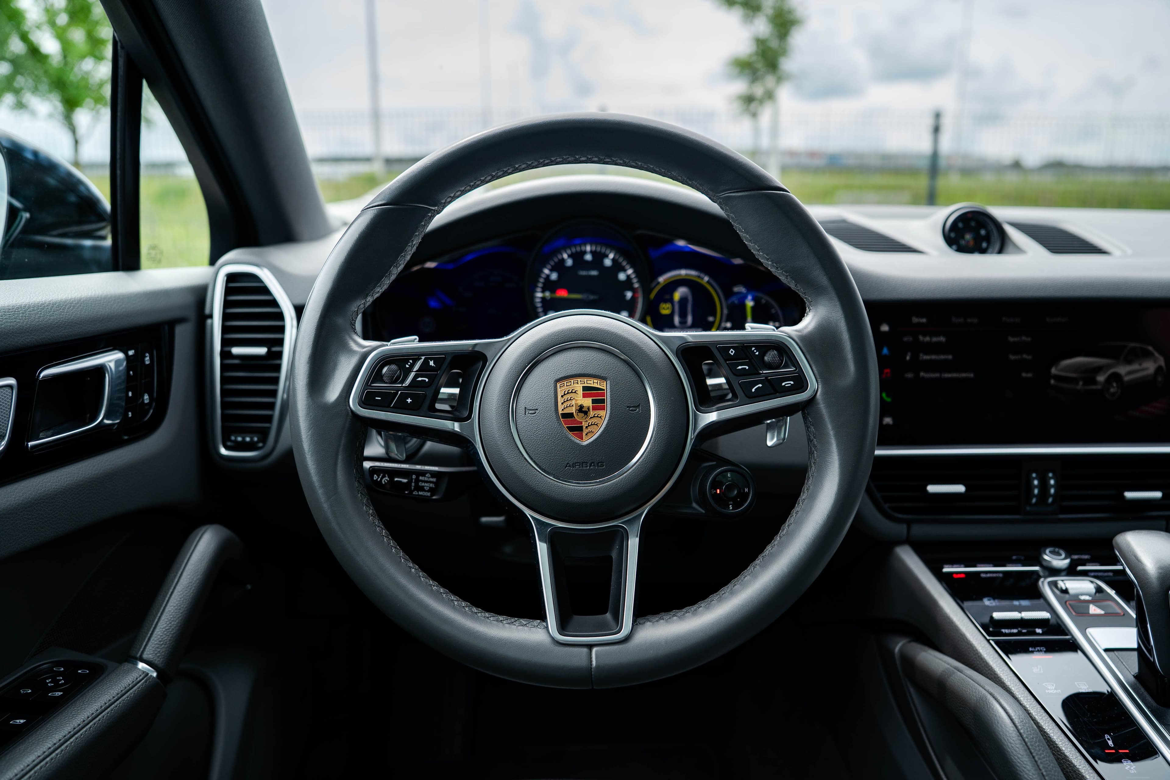 Porsche Cayenne zdjęcie 17
