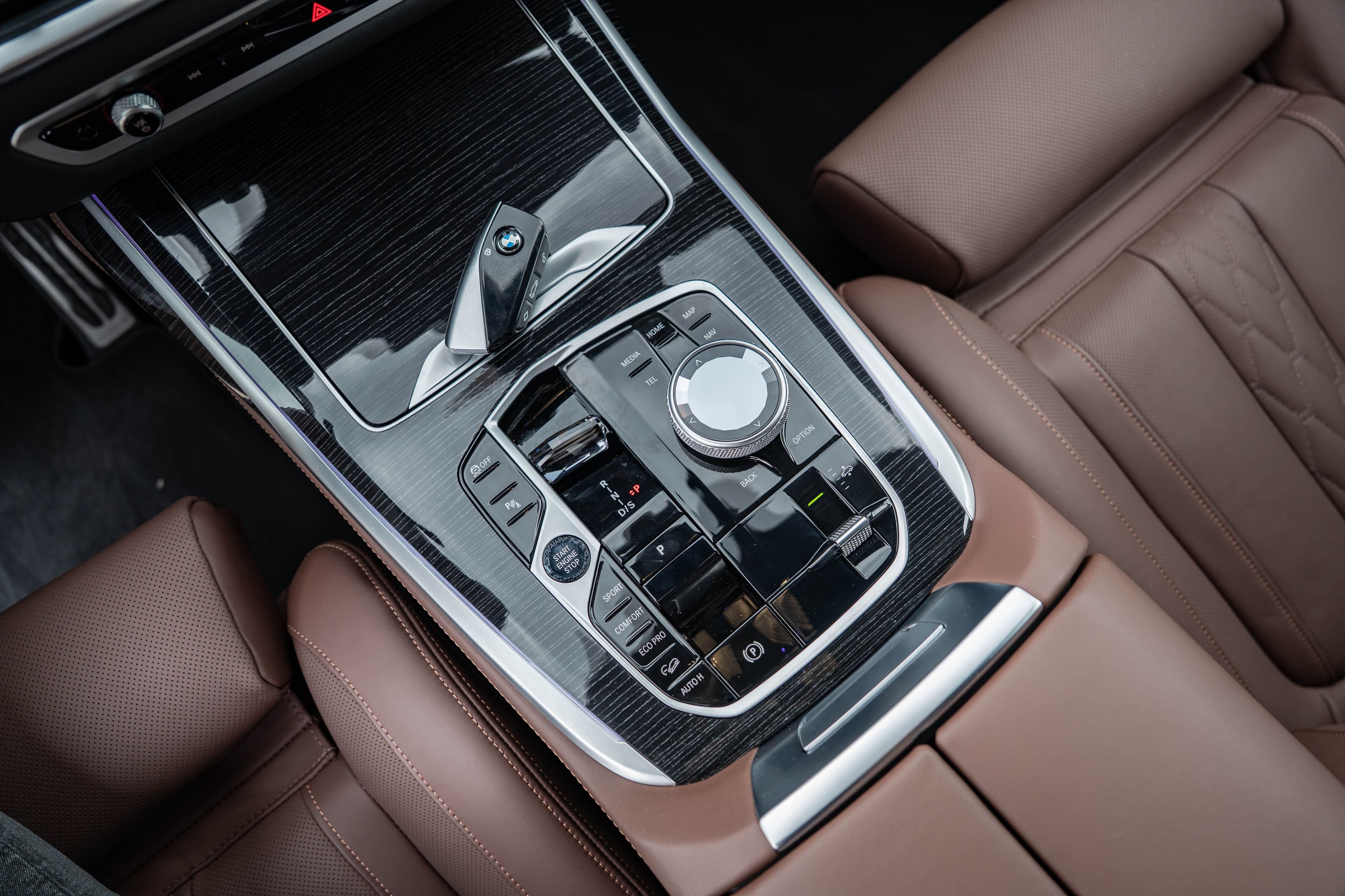 BMW X7 zdjęcie 21