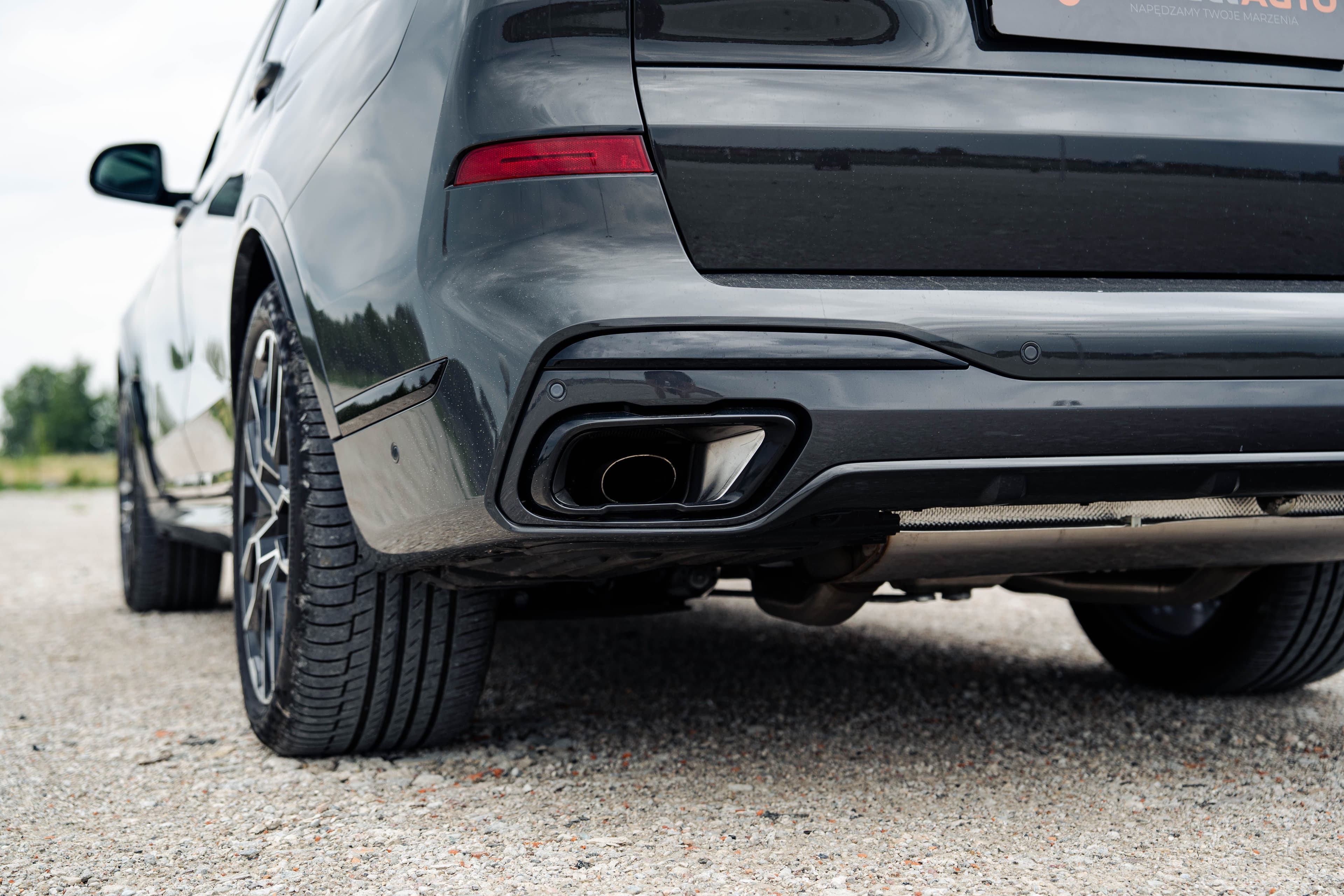 BMW X7 zdjęcie 13