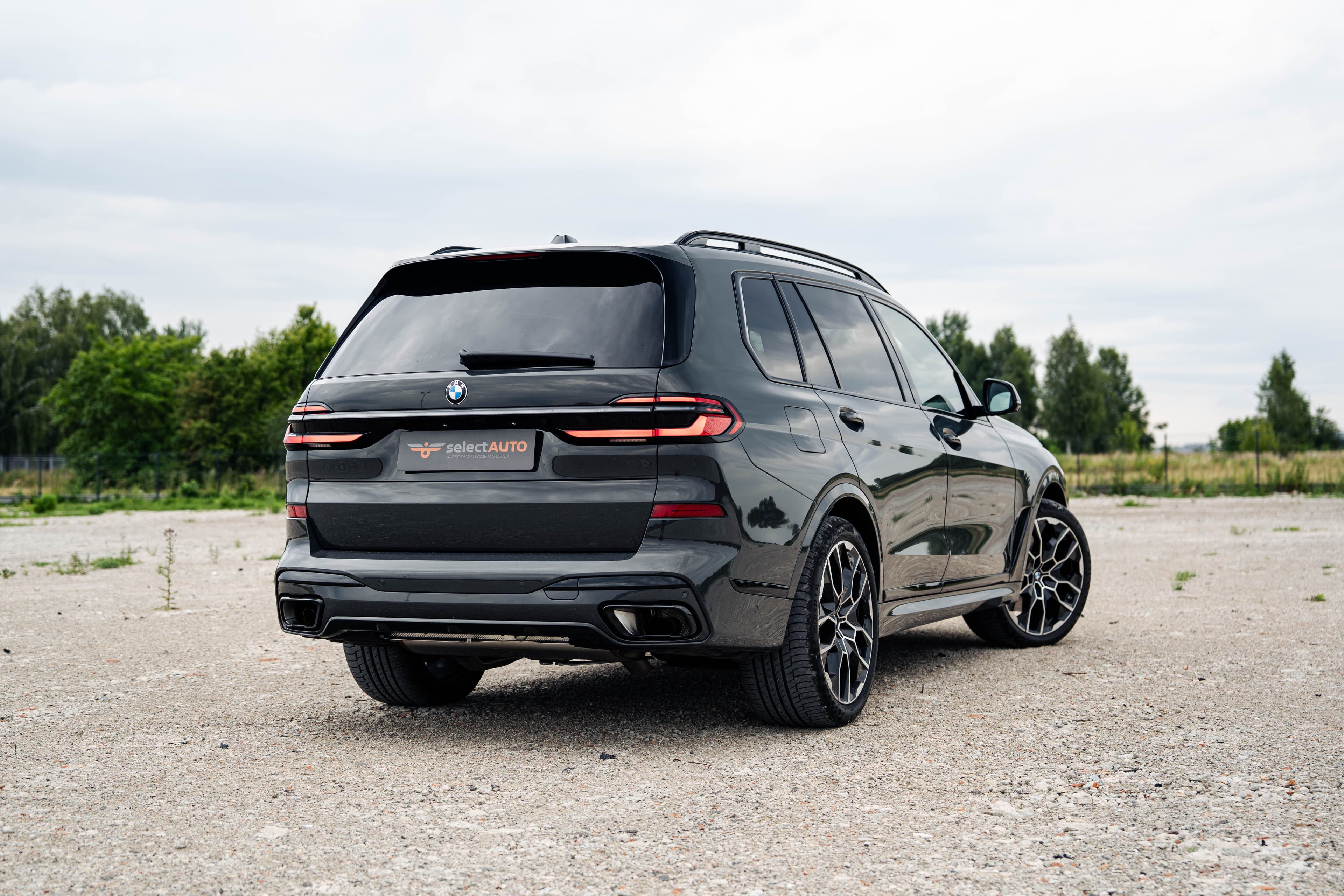 BMW X7 zdjęcie 6