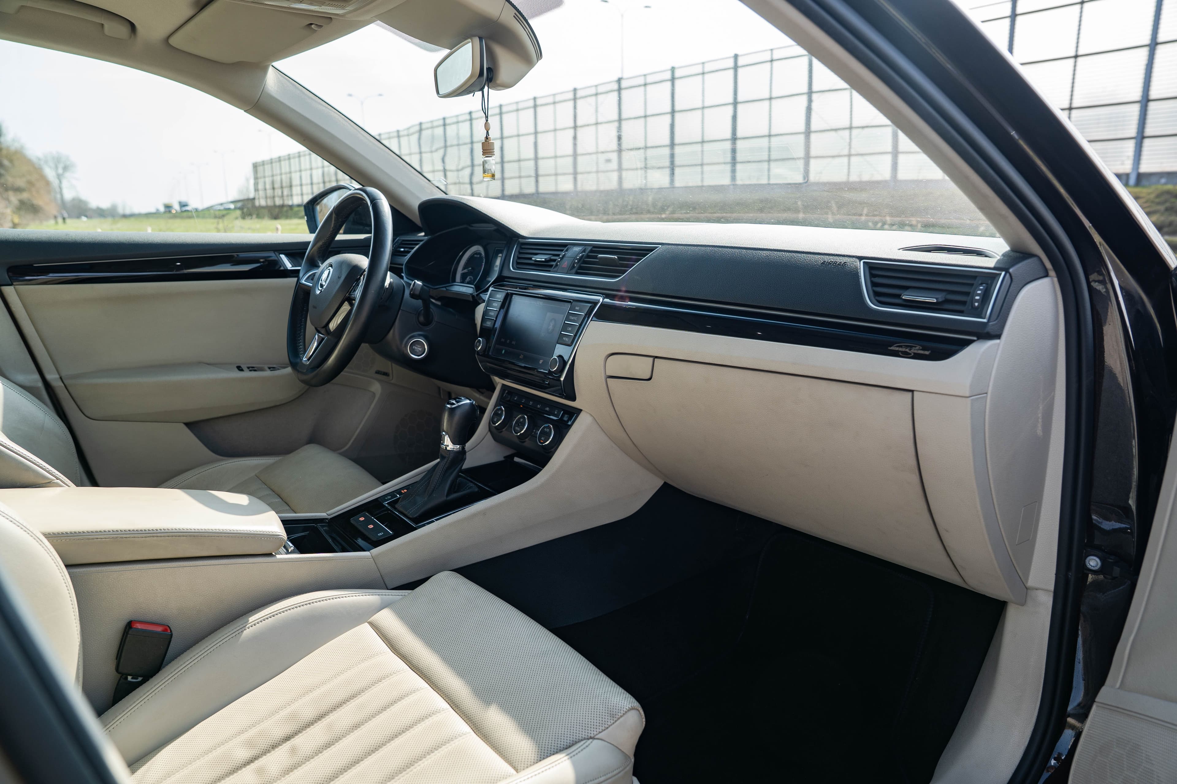 Skoda Superb zdjęcie 21