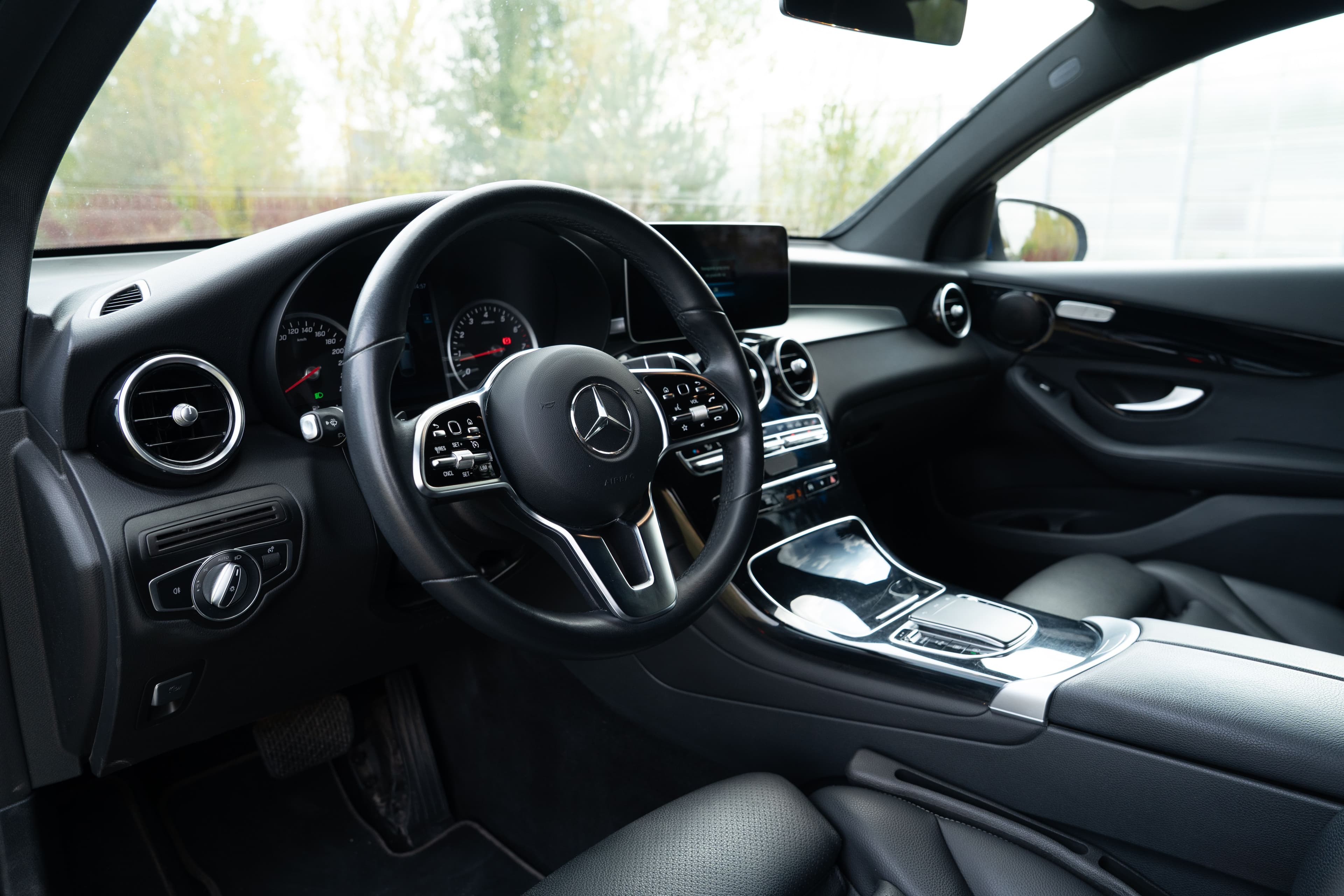 Mercedes-Benz GLC zdjęcie 15