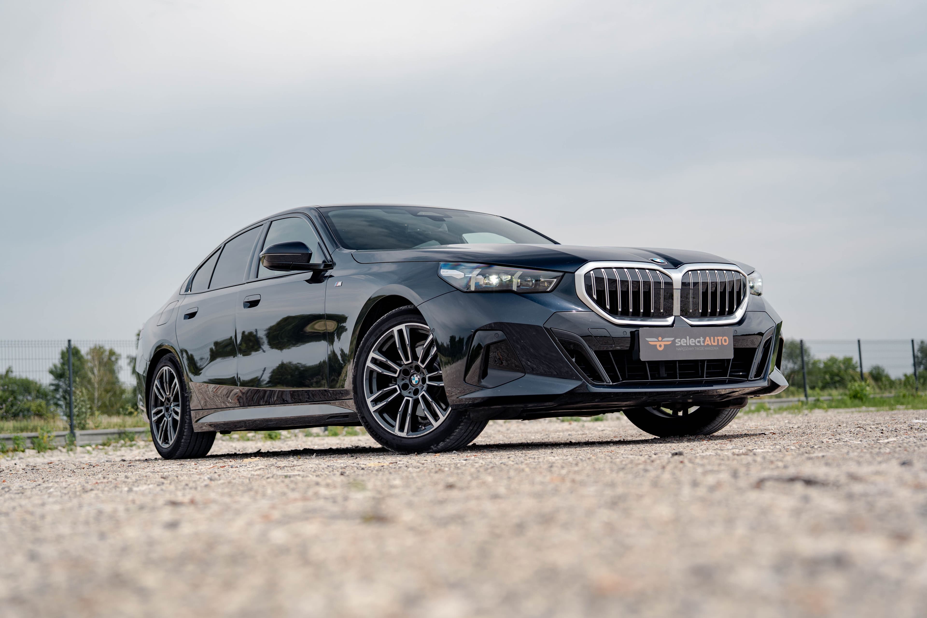 BMW Seria 5 zdjęcie 13