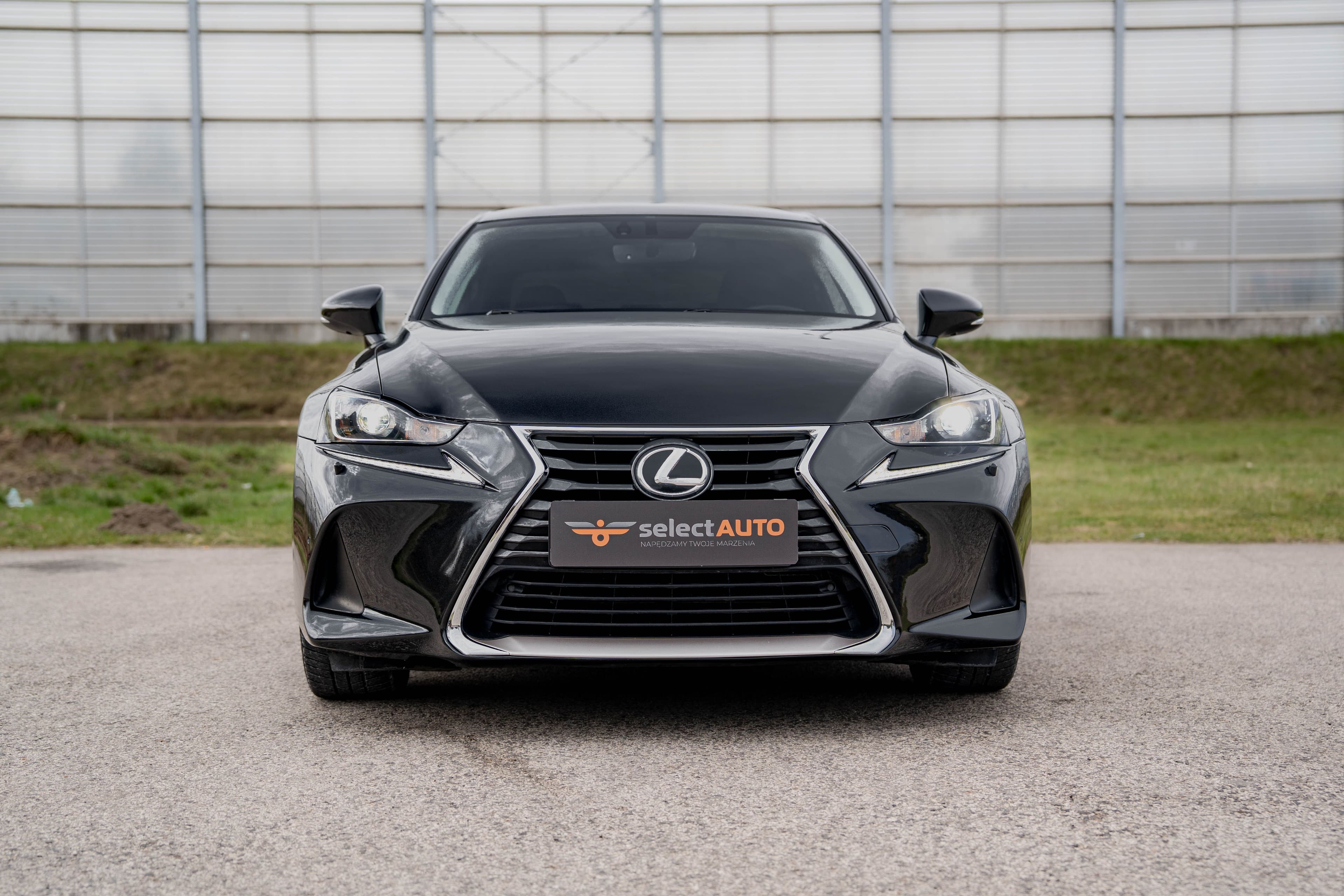 Lexus IS zdjęcie 2