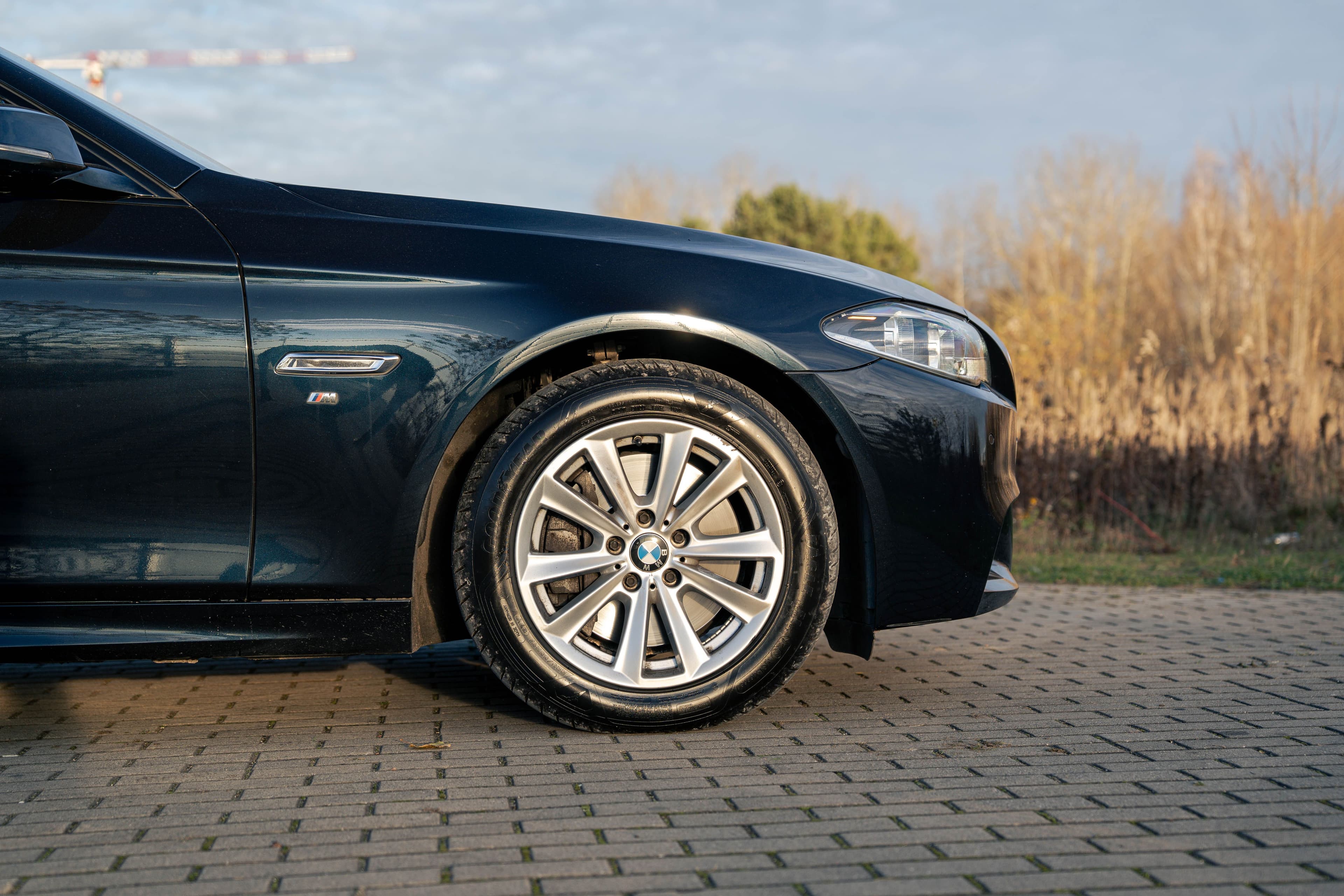 BMW Seria 5 zdjęcie 8