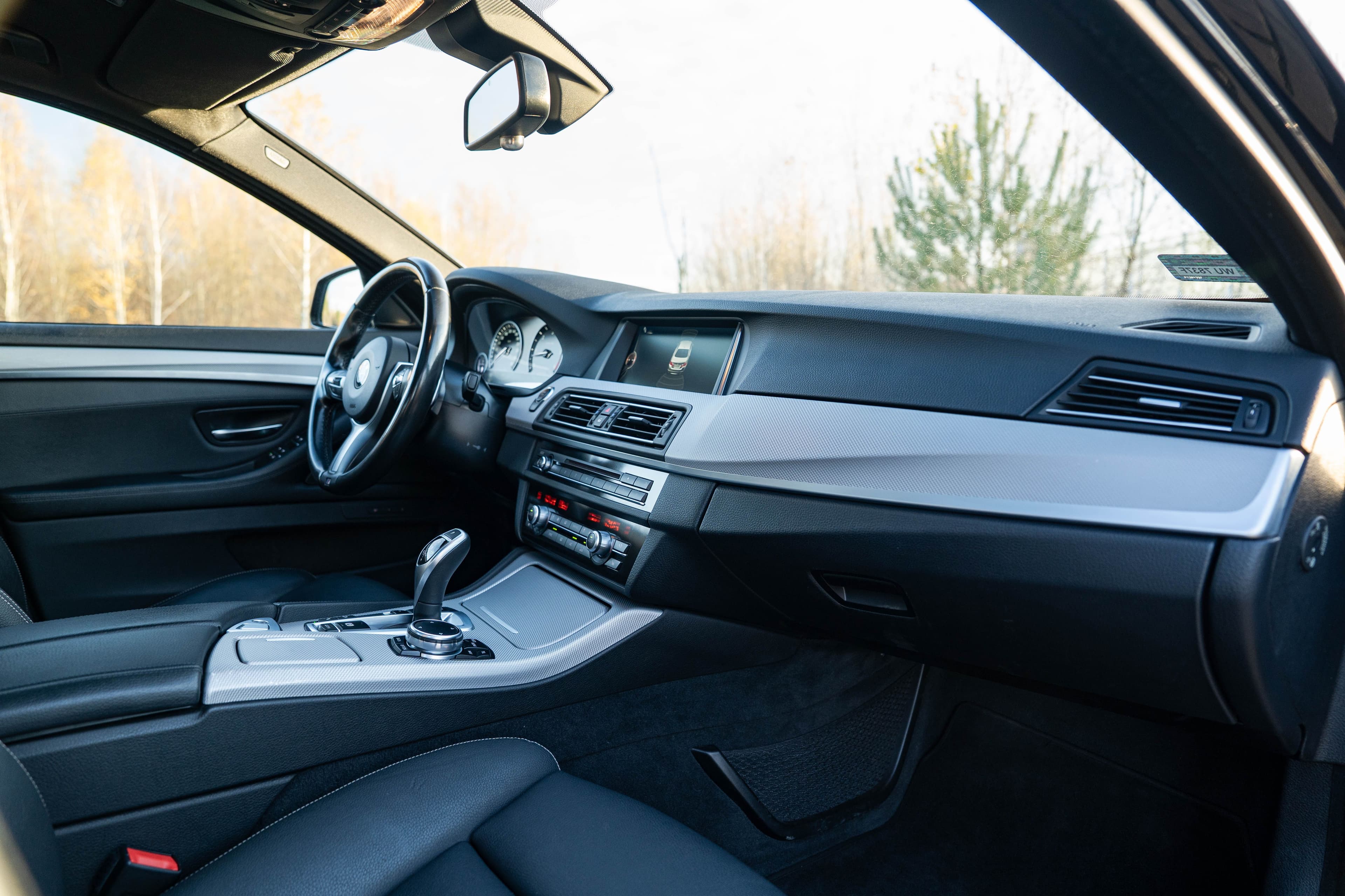 BMW Seria 5 zdjęcie 17