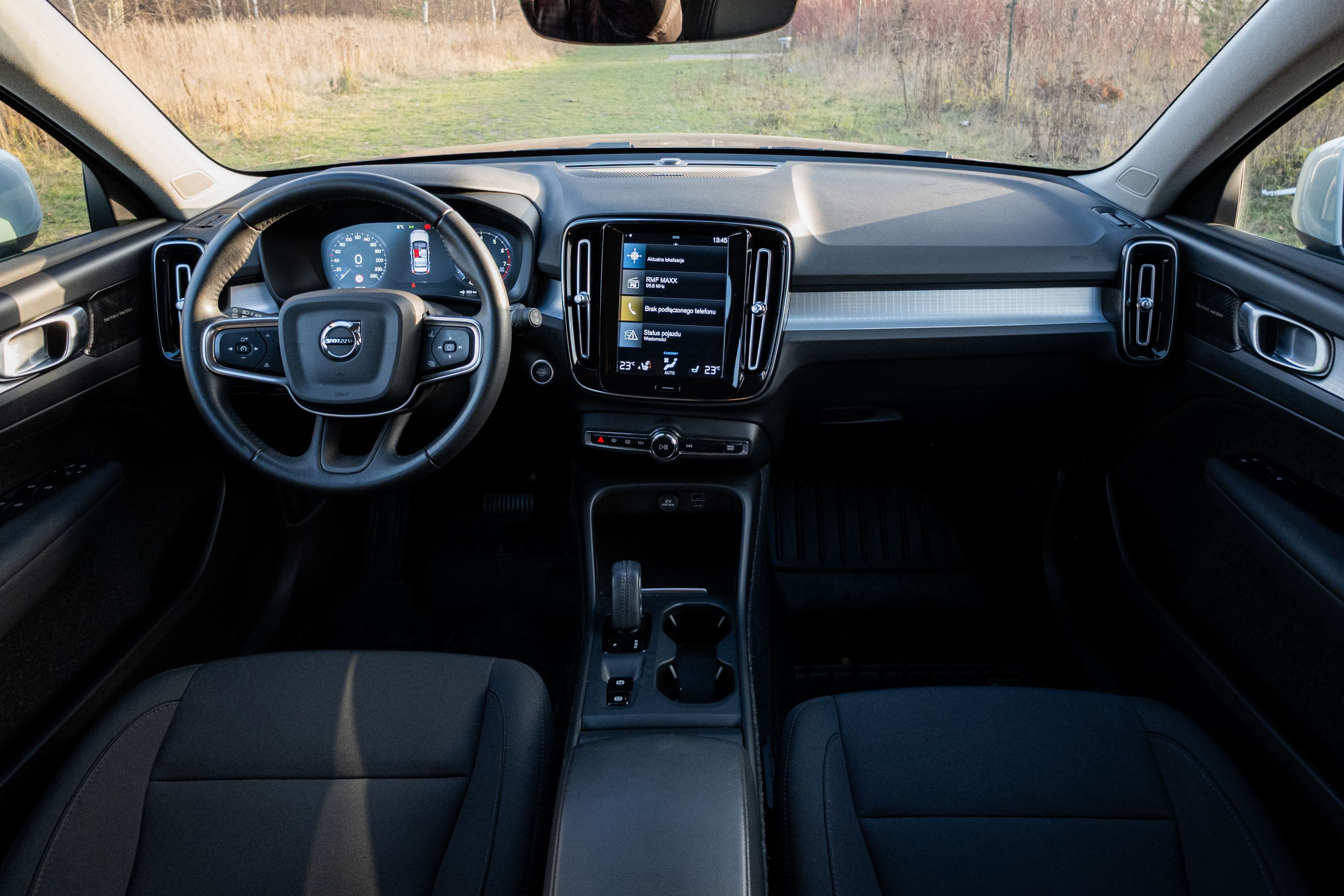 Volvo XC 40 zdjęcie 19