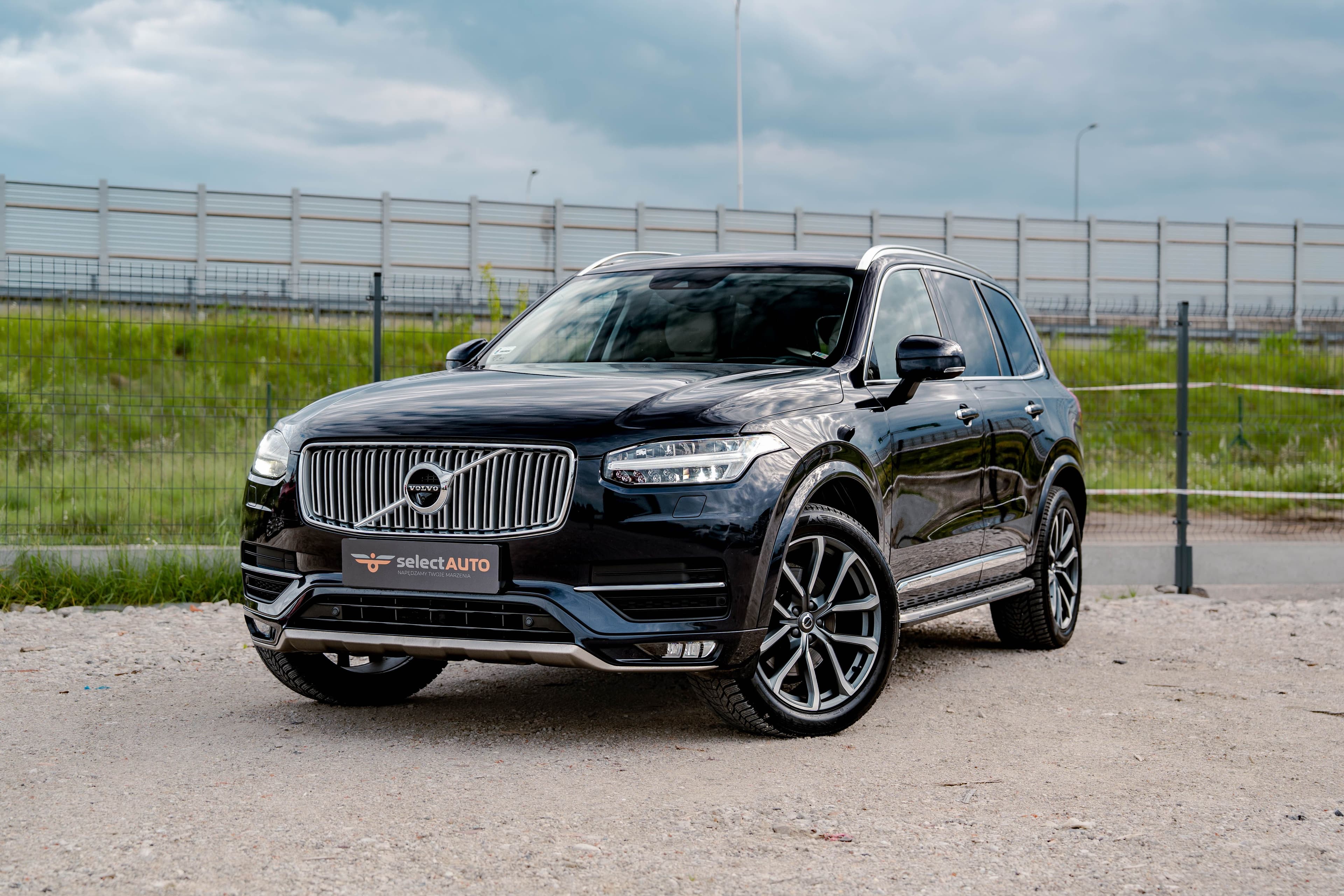 Volvo XC90 zdjęcie 1