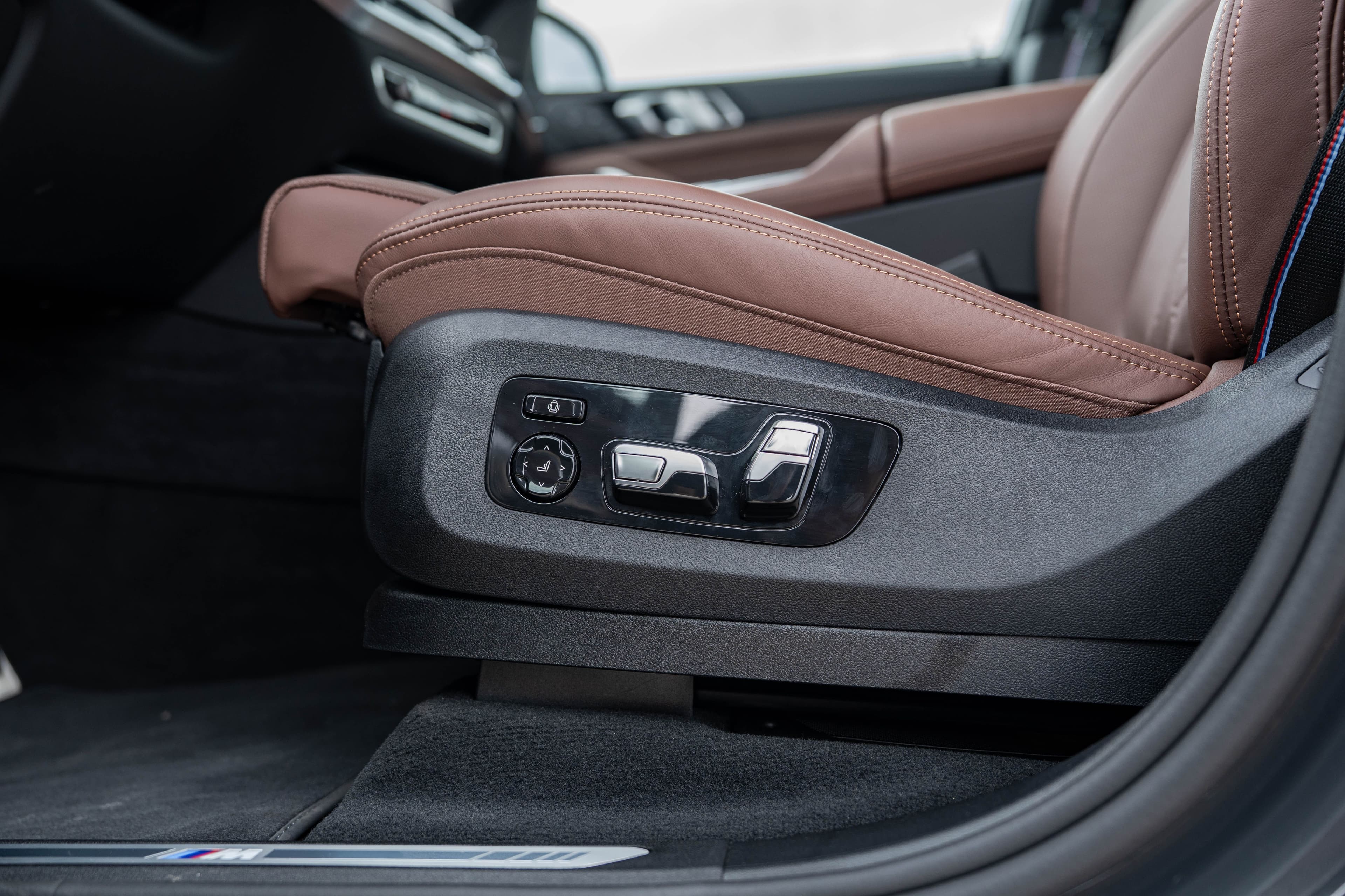 BMW X7 zdjęcie 28