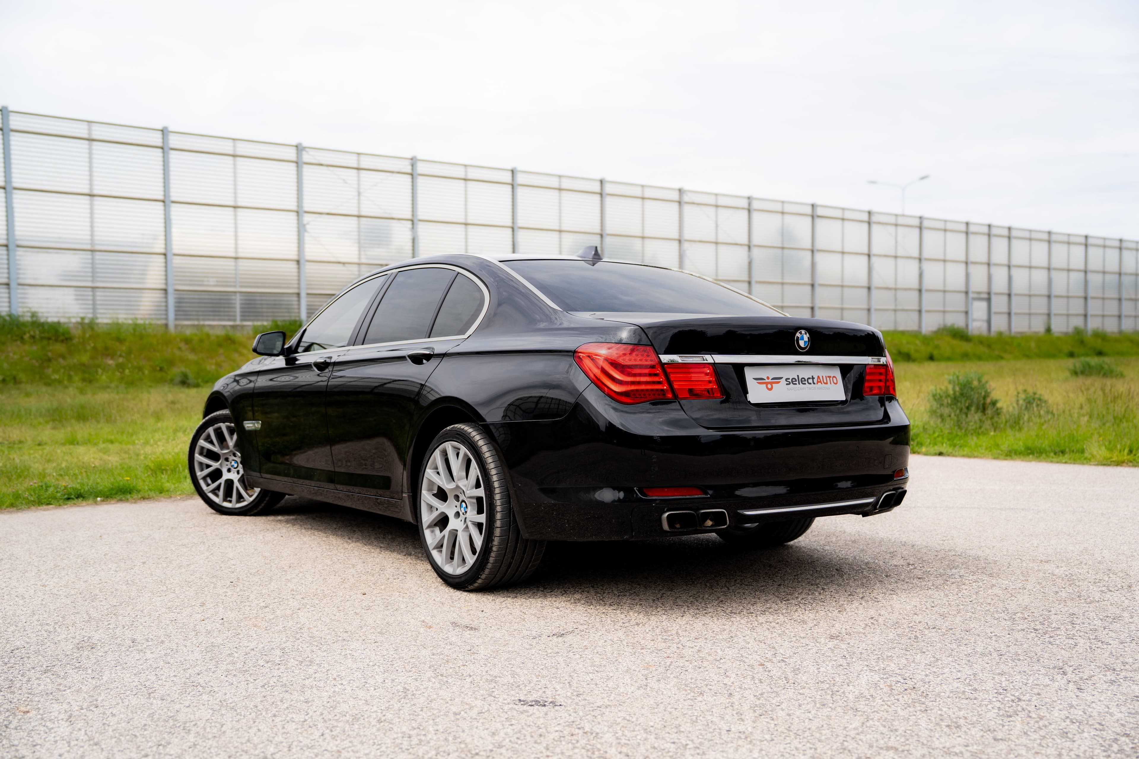 BMW Seria 7 zdjęcie 4