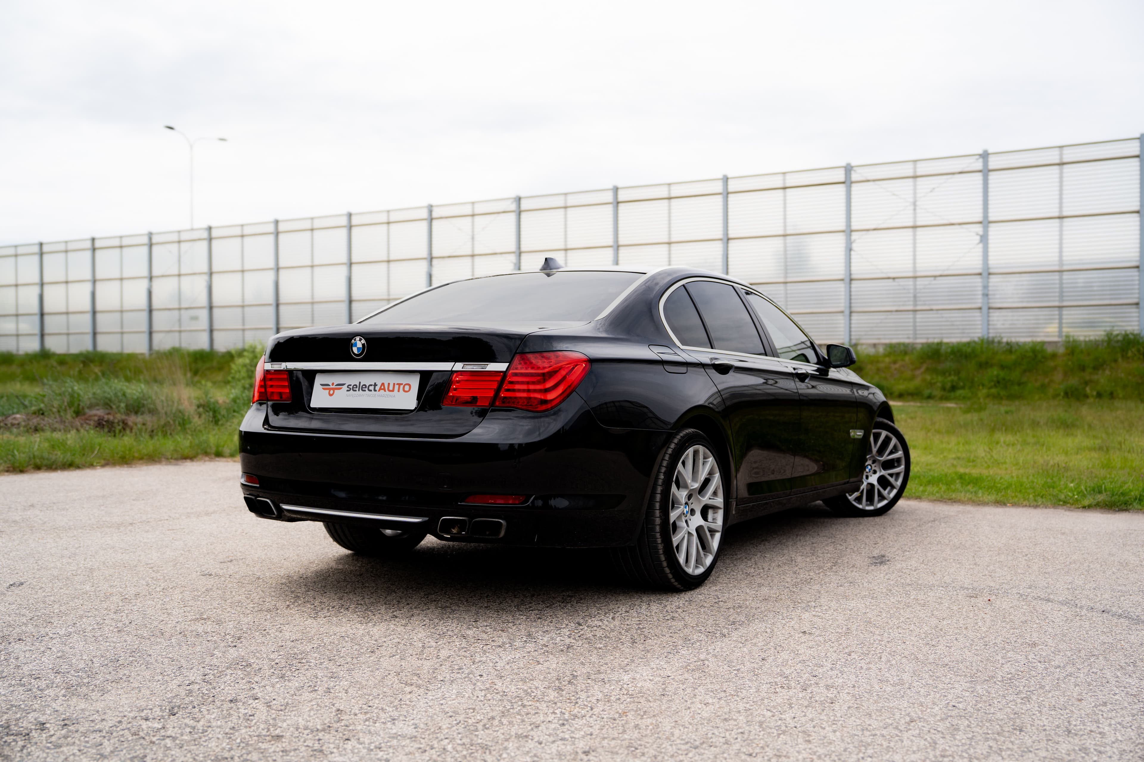 BMW Seria 7 zdjęcie 6