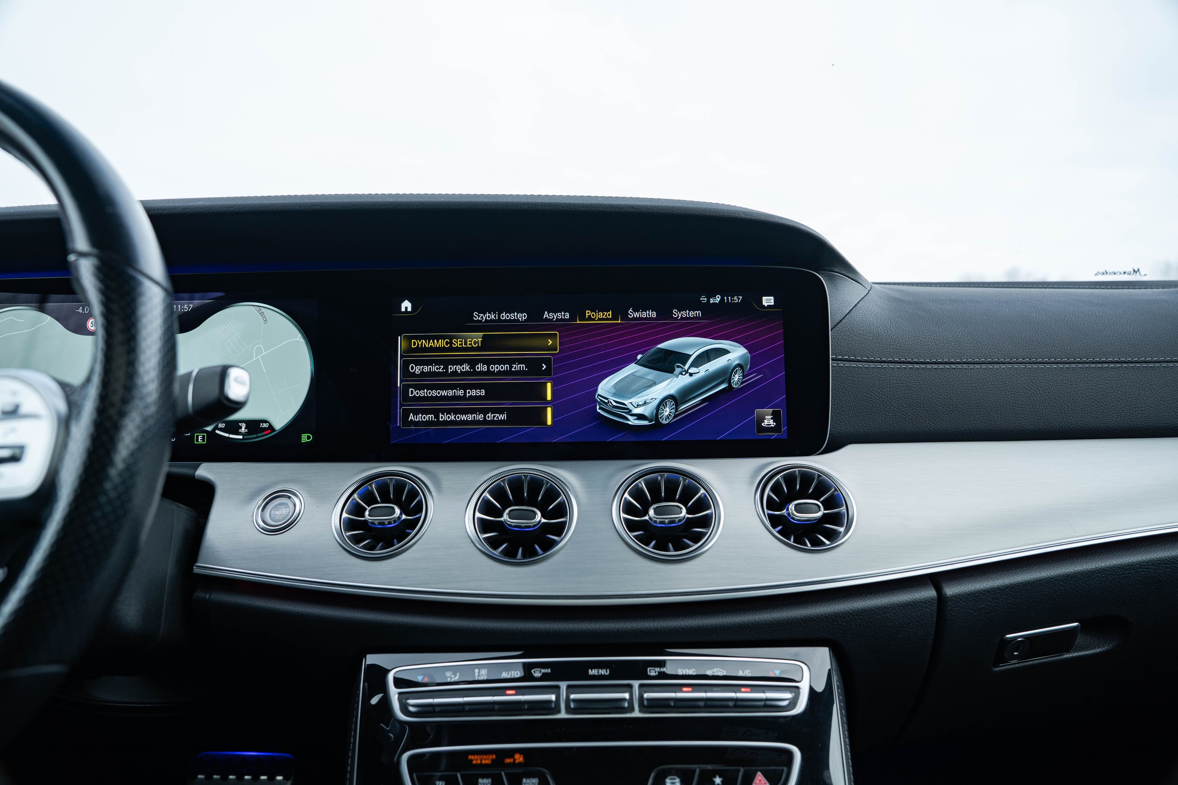 Mercedes-Benz CLS zdjęcie 21