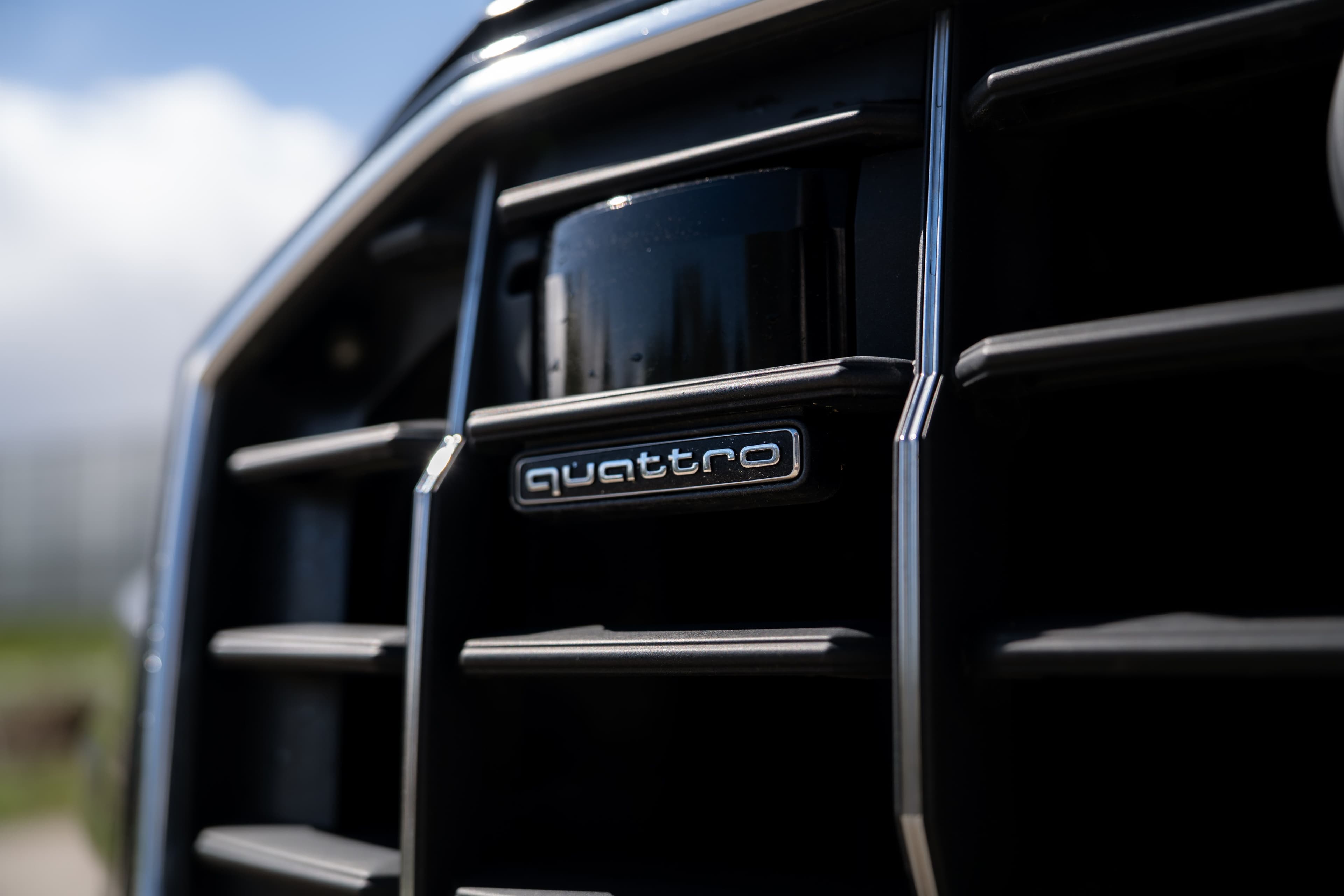 Audi Q8 zdjęcie 13