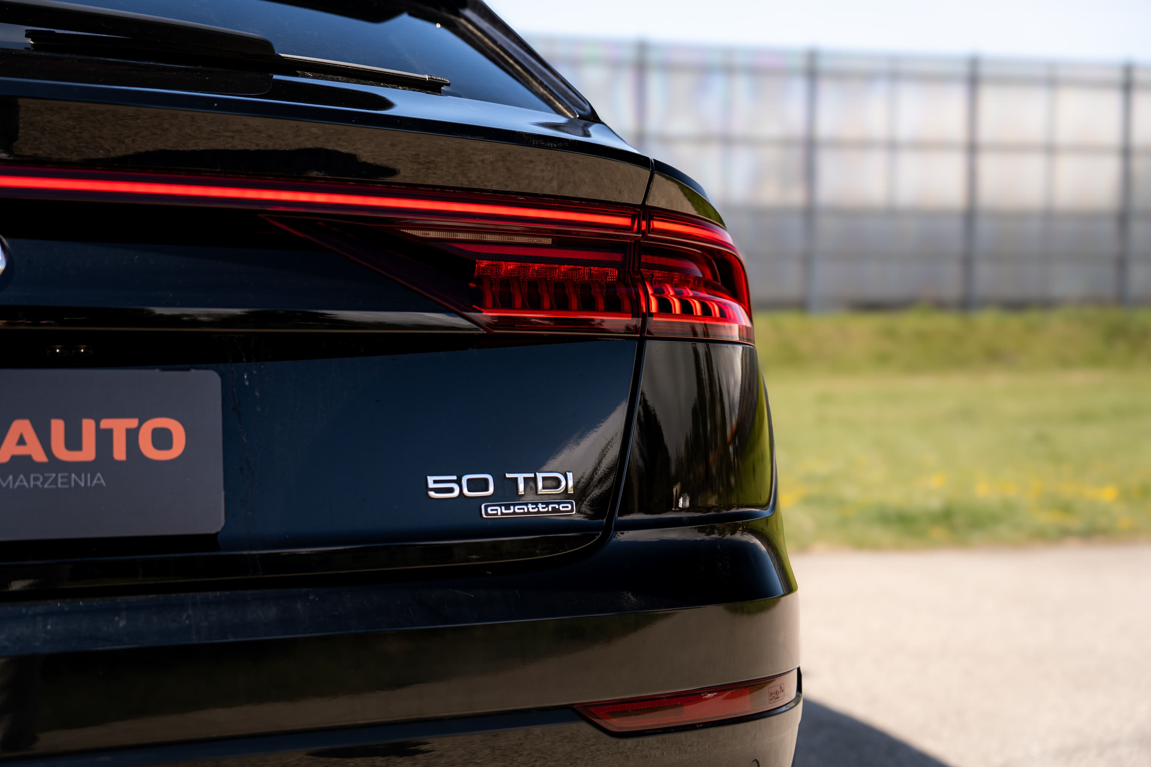 Audi Q8 zdjęcie 15