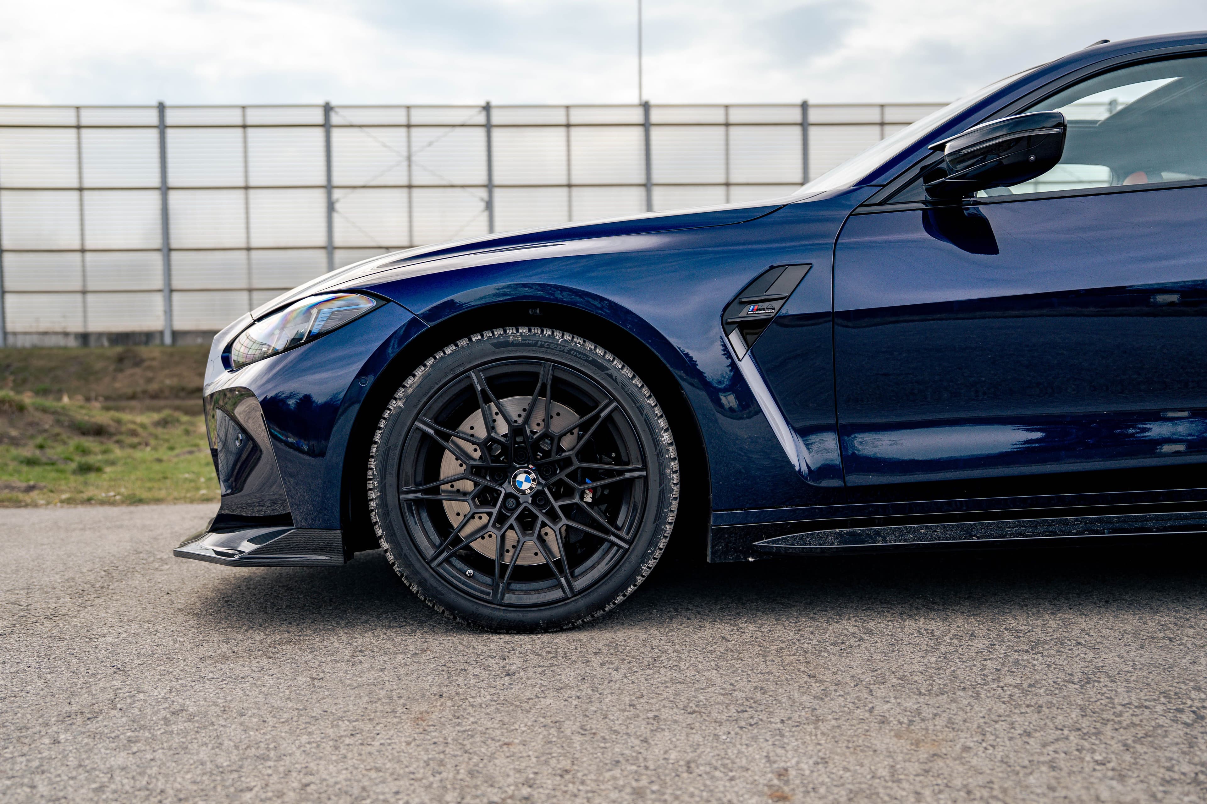 BMW M4 zdjęcie 11
