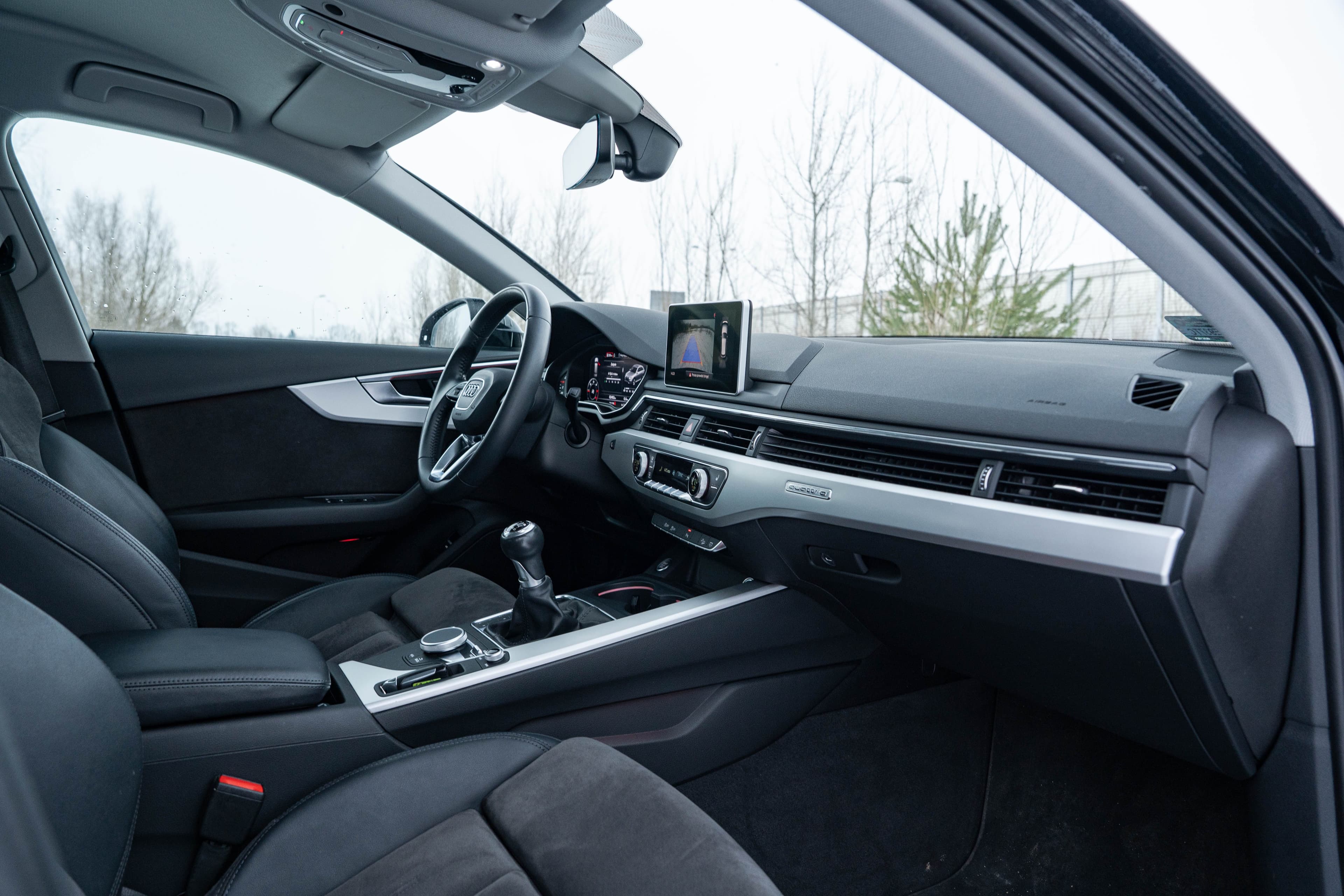 Audi A4 zdjęcie 24