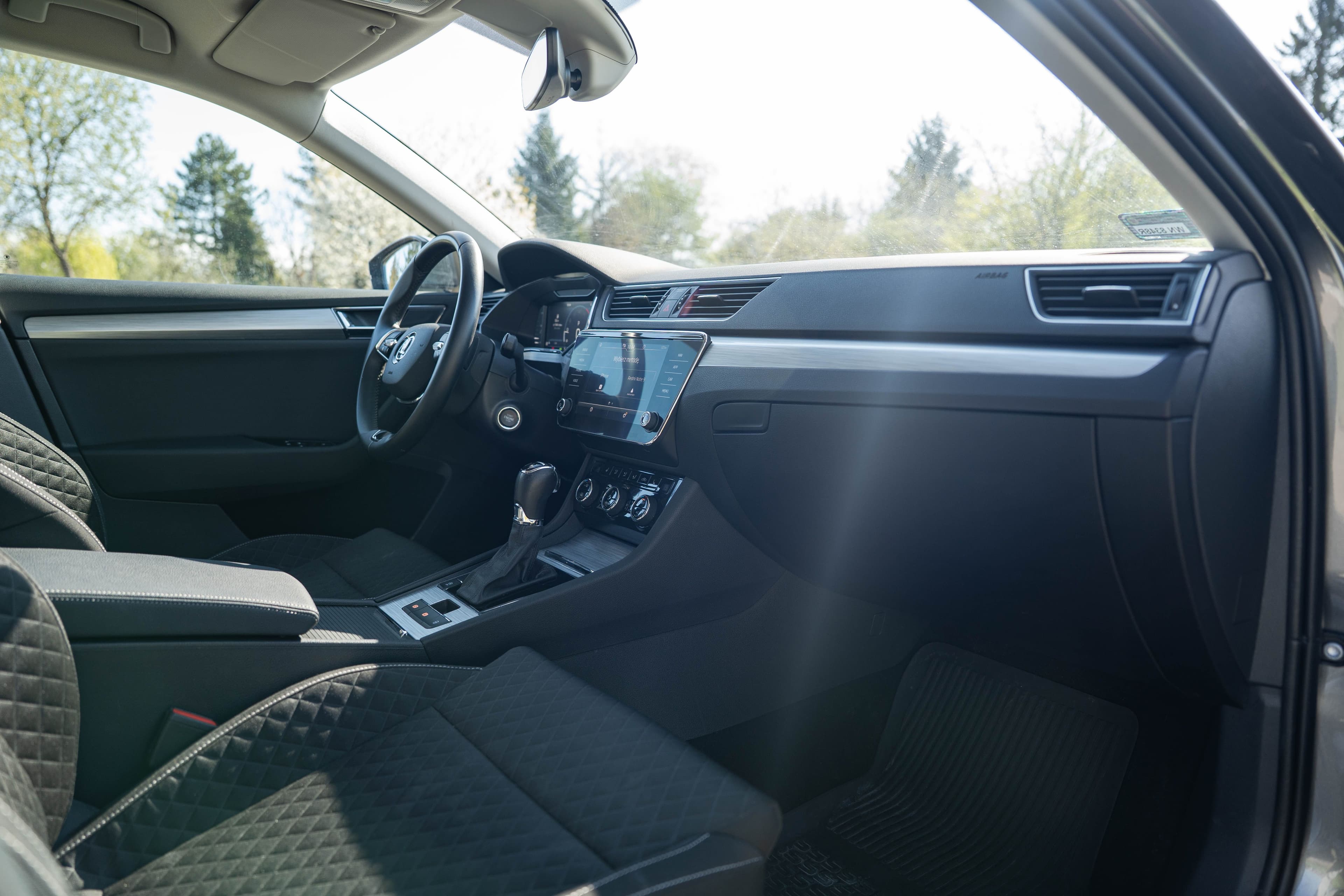 Skoda Superb zdjęcie 27