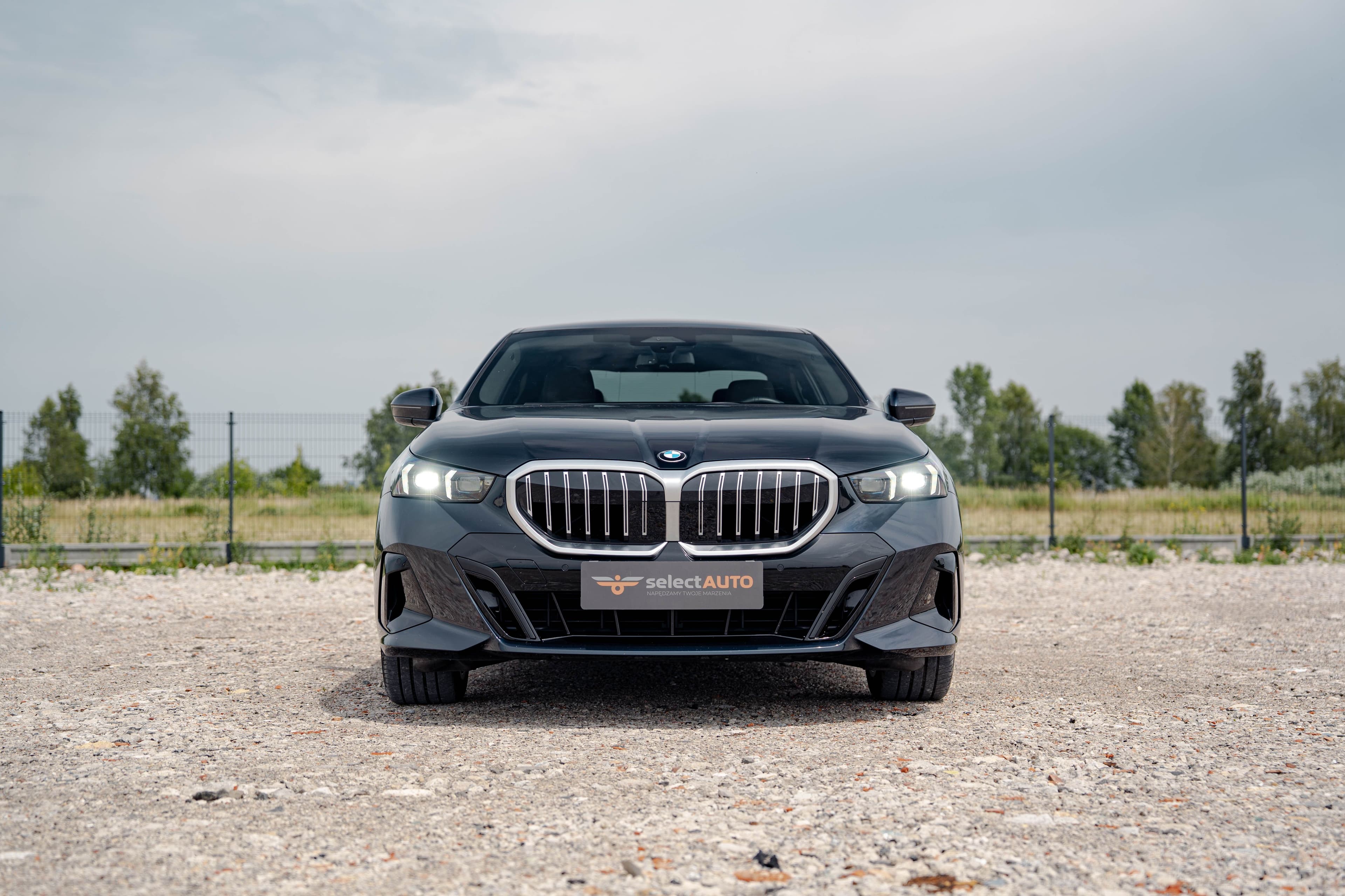 BMW Seria 5 zdjęcie 2