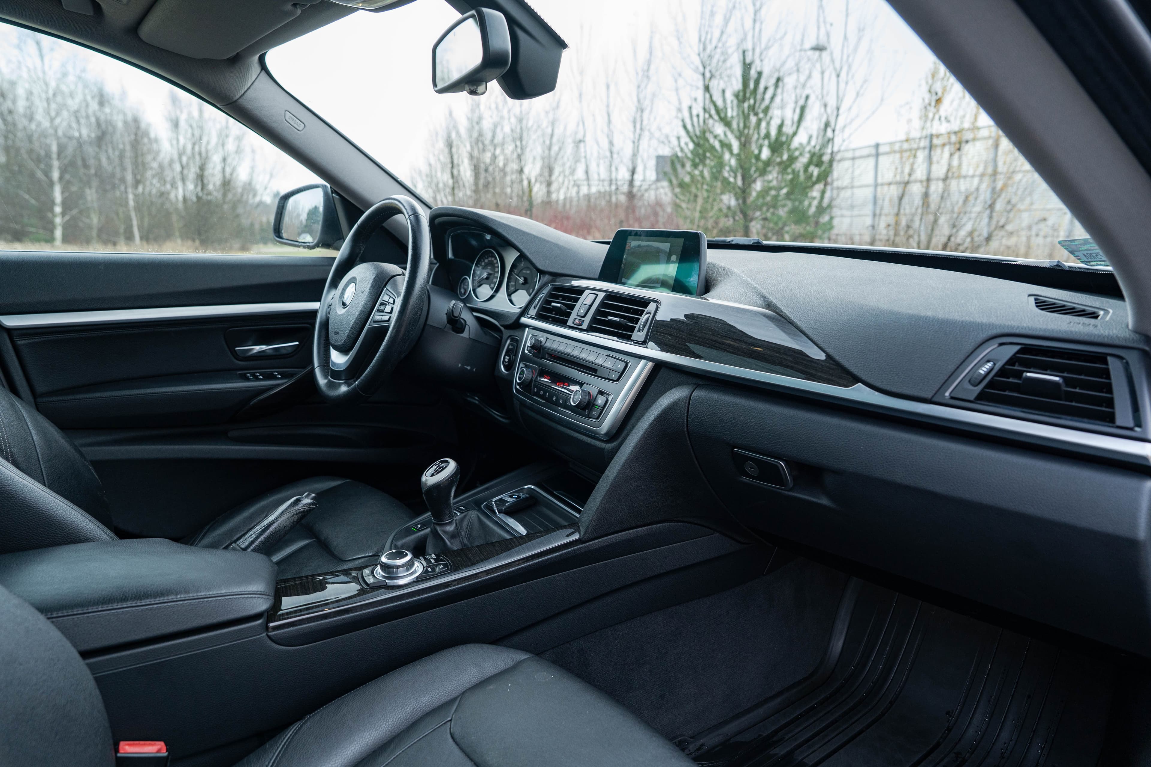 BMW Seria 3 zdjęcie 25