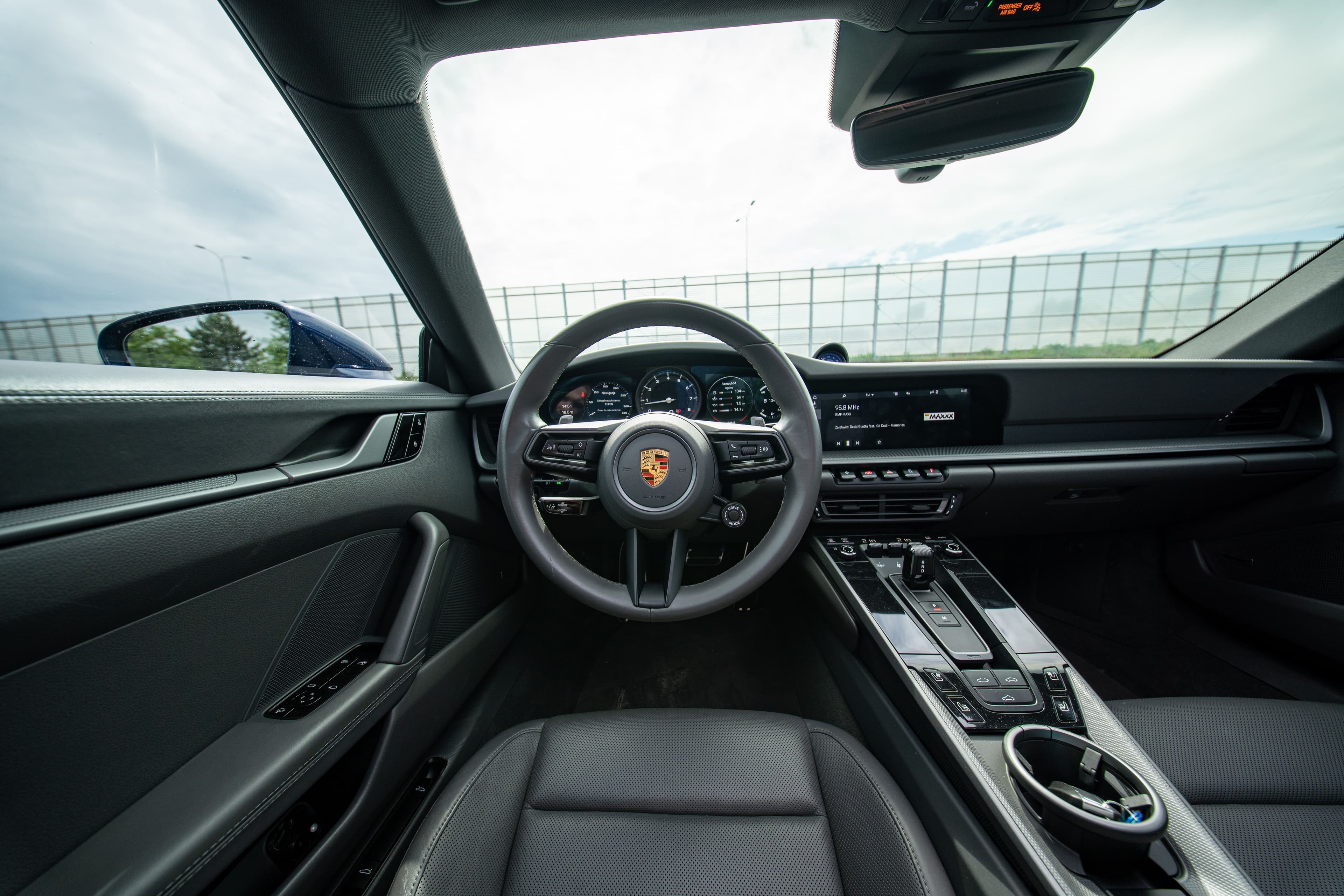 Porsche 911 zdjęcie 16