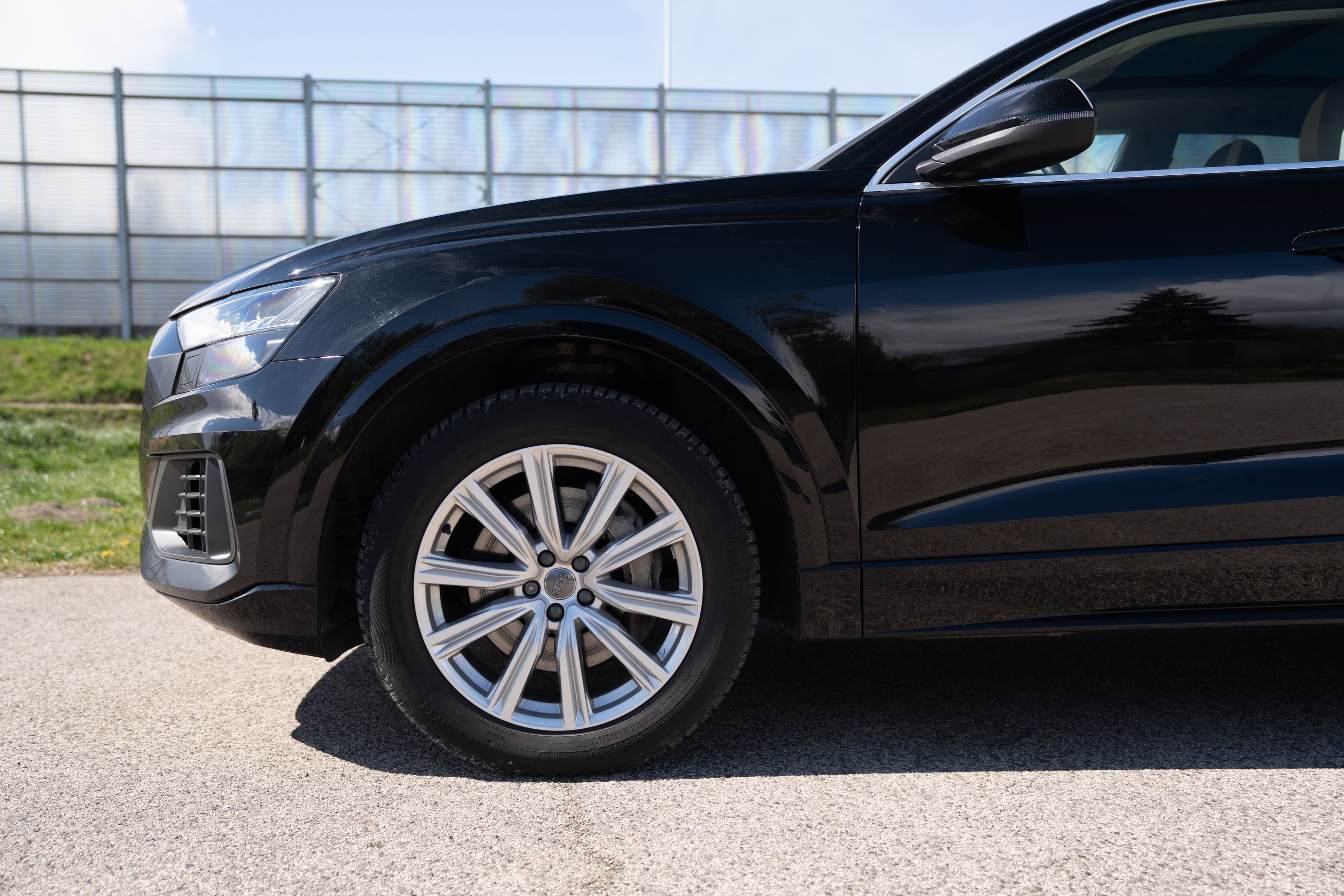 Audi Q8 zdjęcie 11