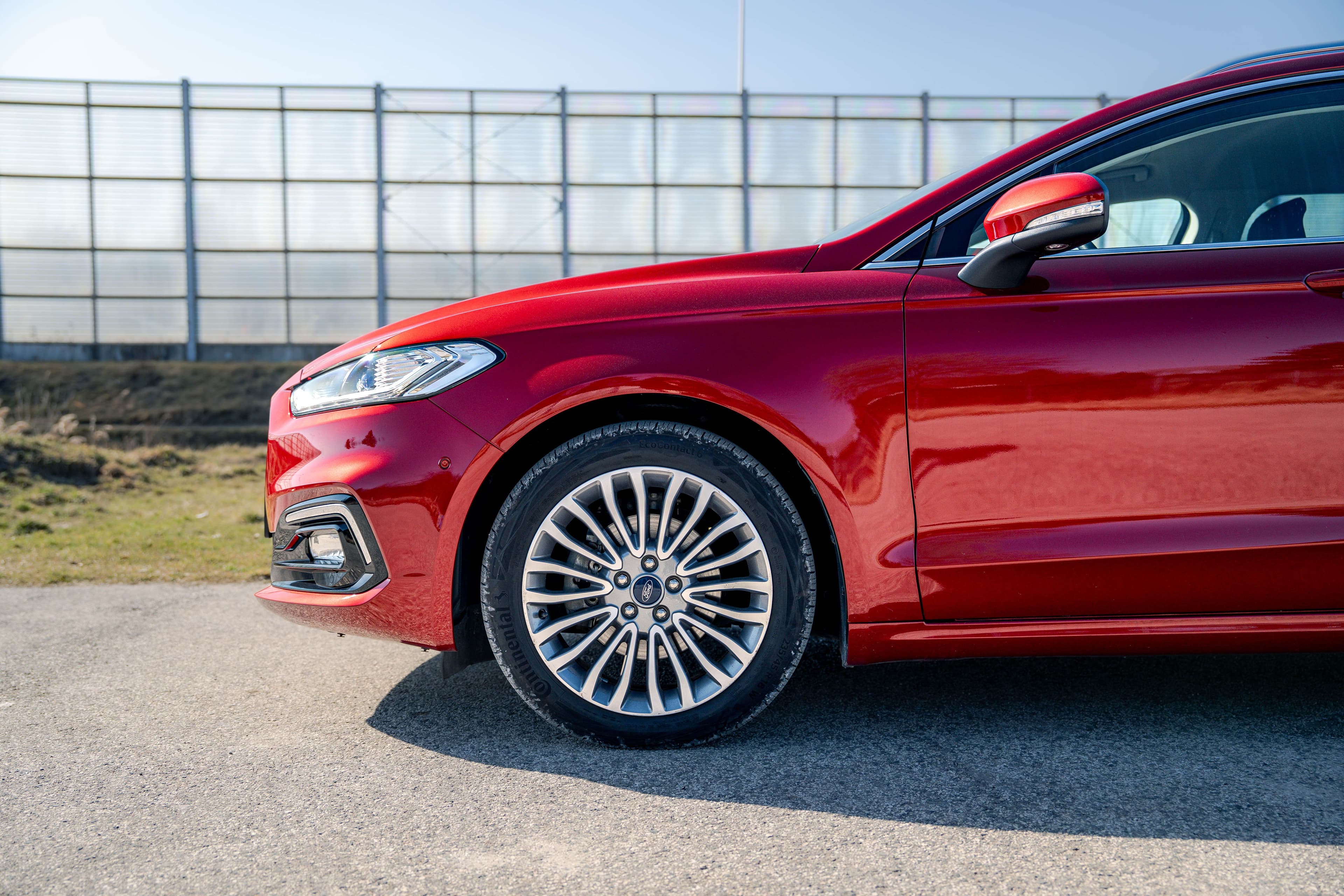 Ford Mondeo zdjęcie 11