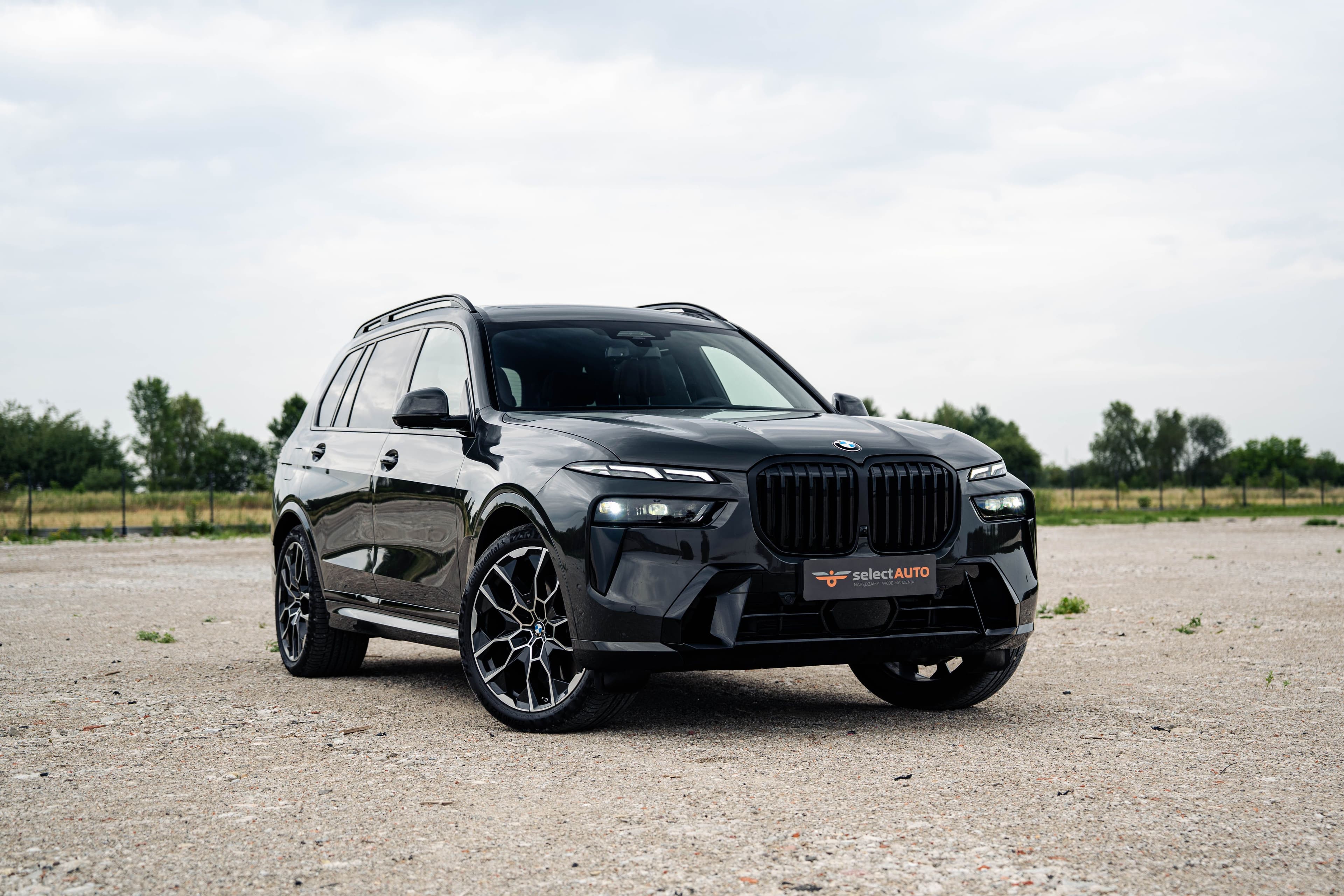 BMW X7 zdjęcie 3