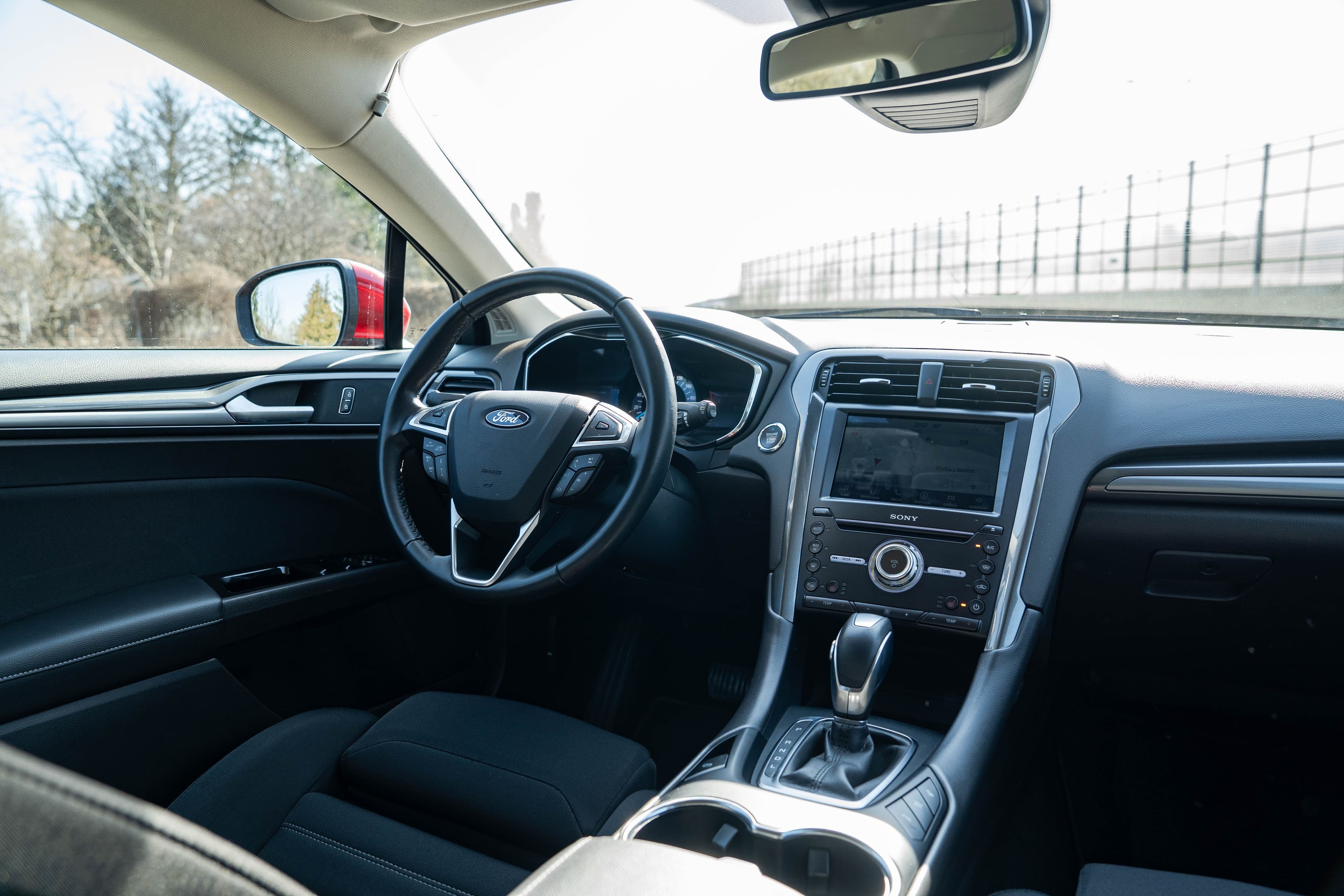 Ford Mondeo zdjęcie 19