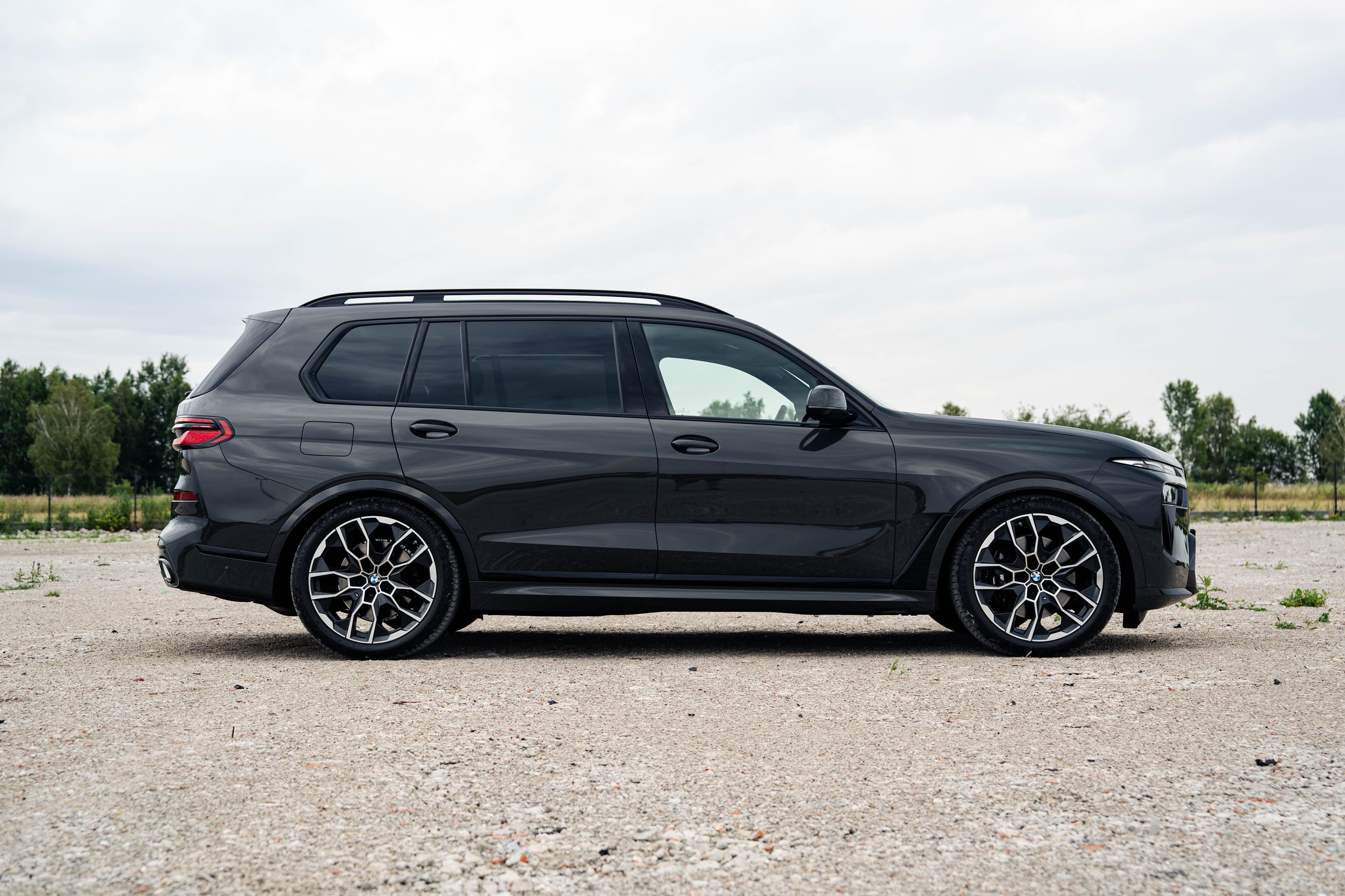 BMW X7 zdjęcie 7