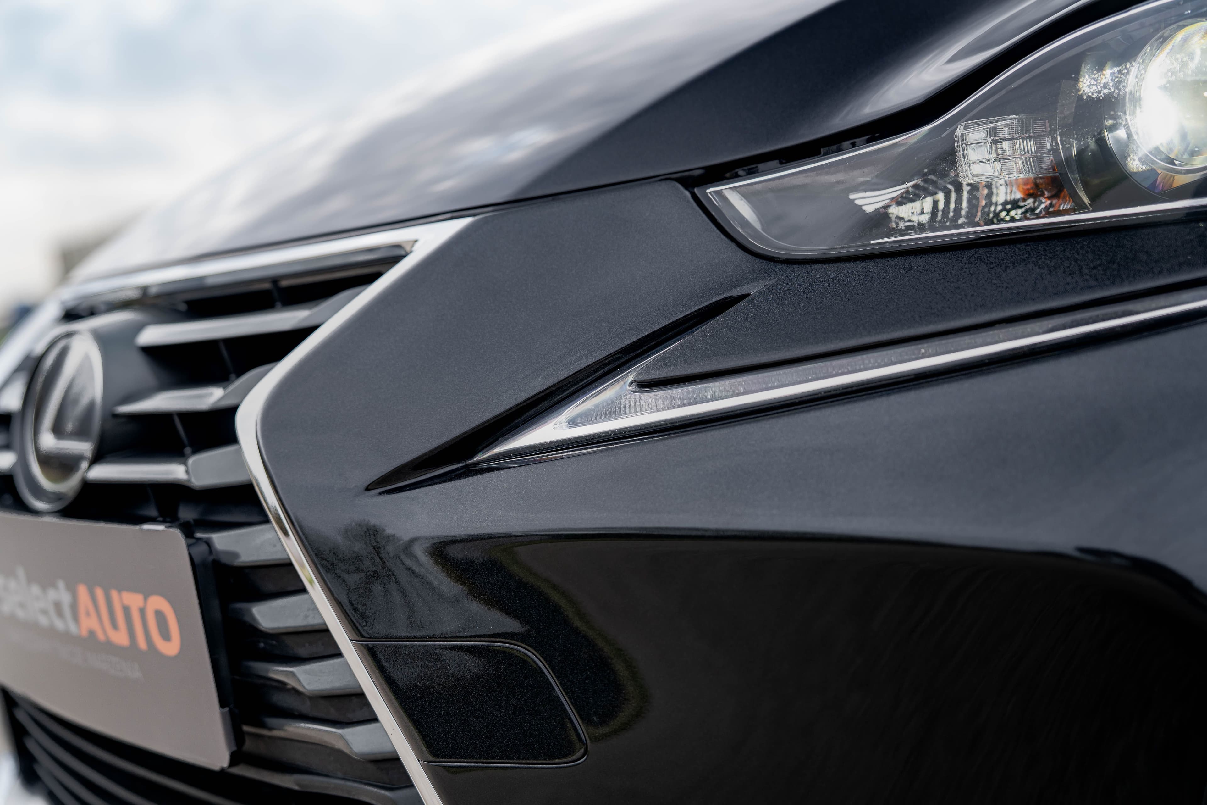 Lexus IS zdjęcie 13