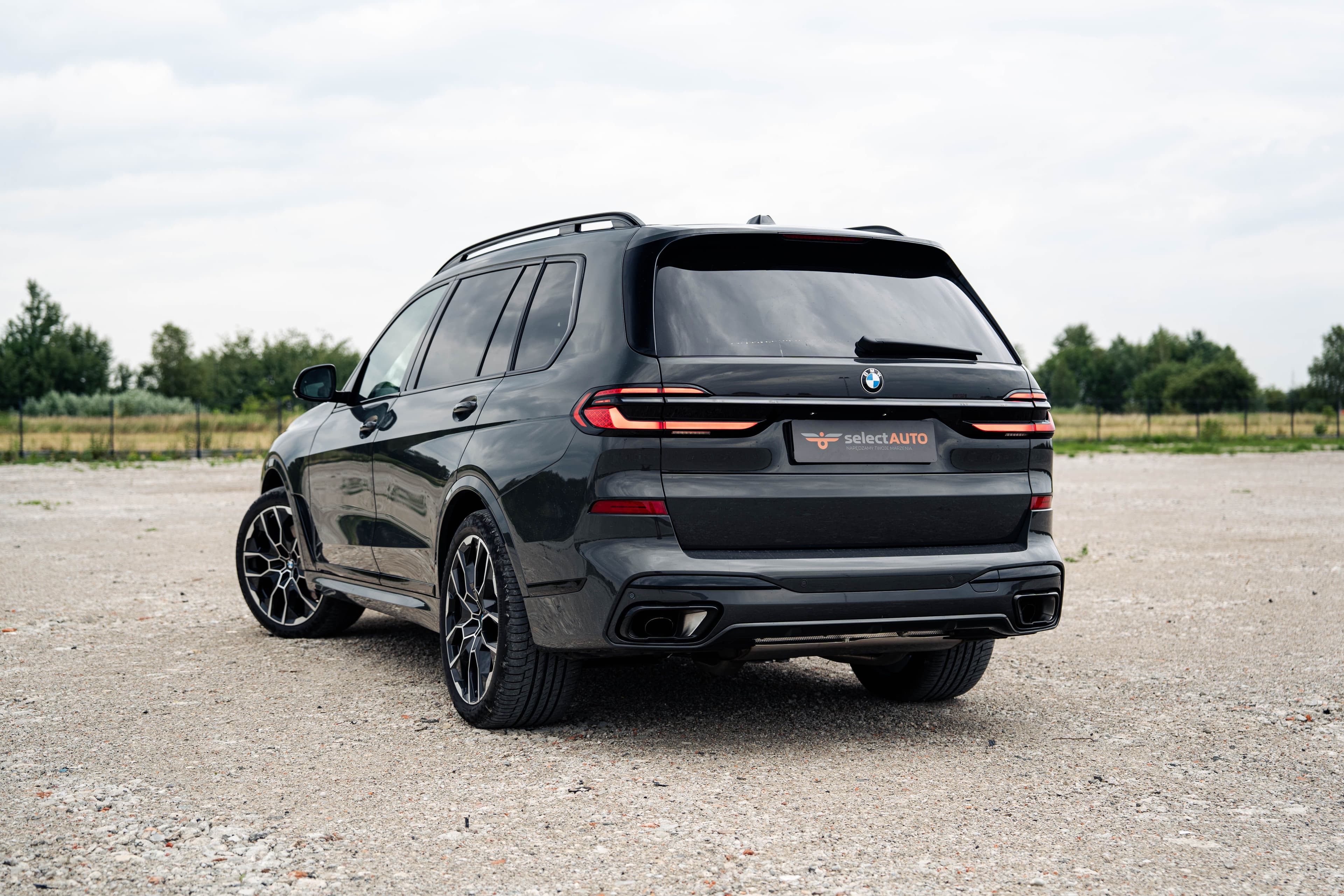 BMW X7 zdjęcie 4