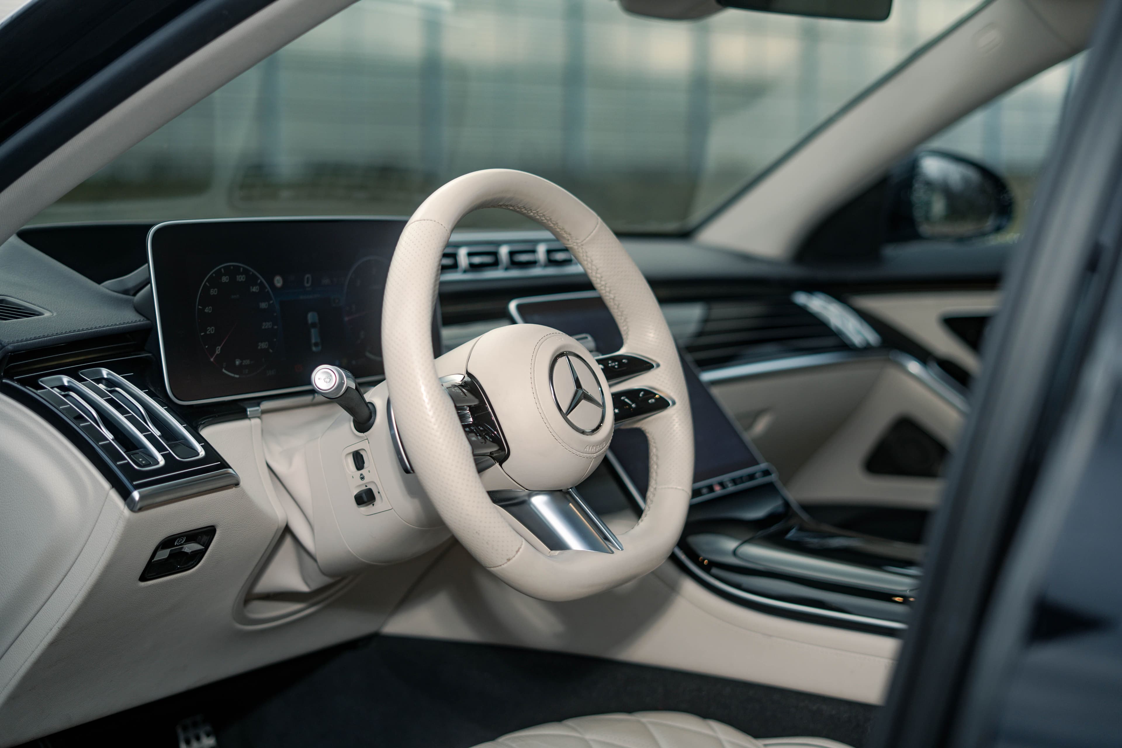 Mercedes-Benz Klasa S zdjęcie 15