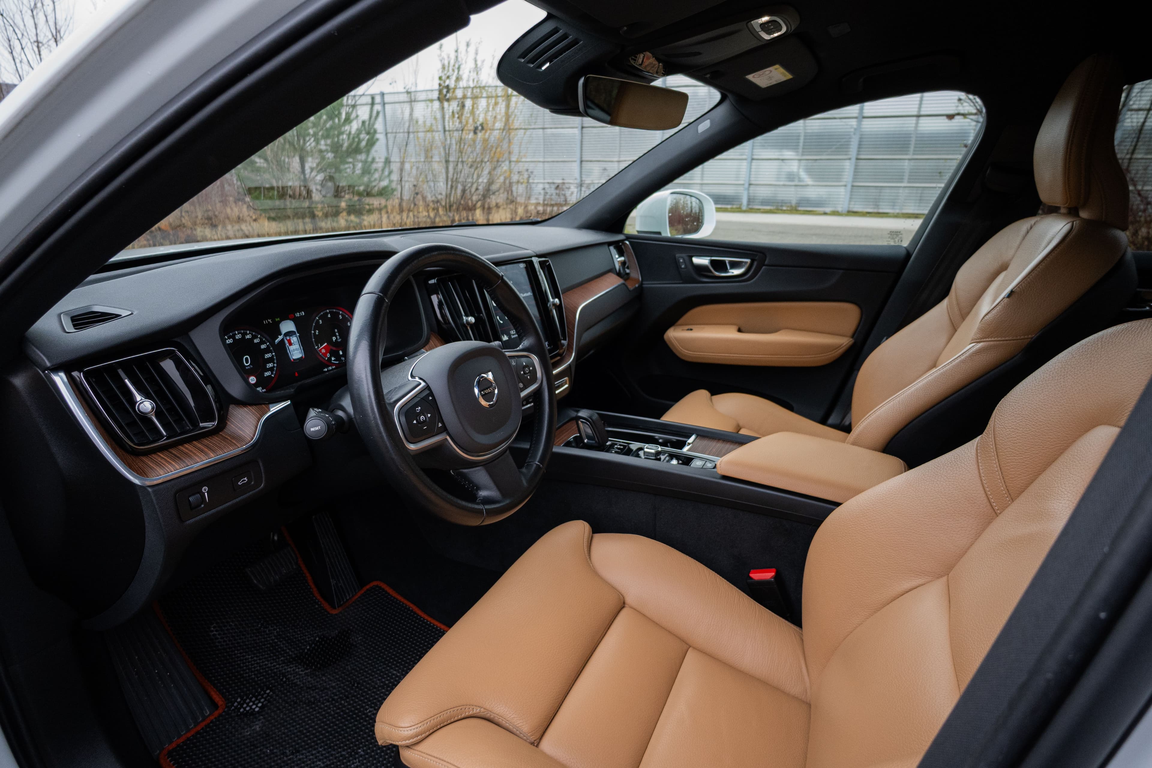 Volvo XC 60 zdjęcie 17