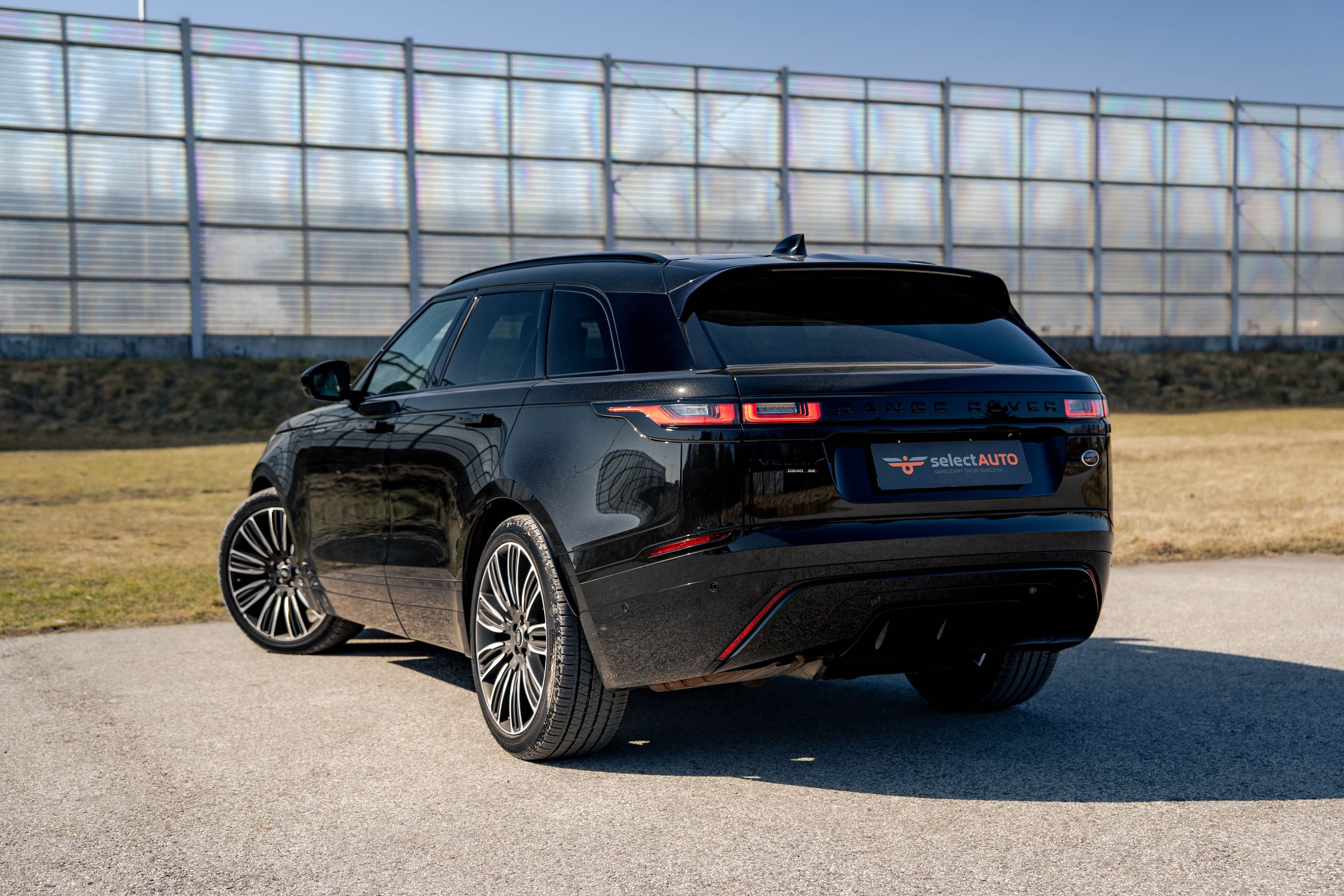 Land Rover Range Rover Velar zdjęcie 4