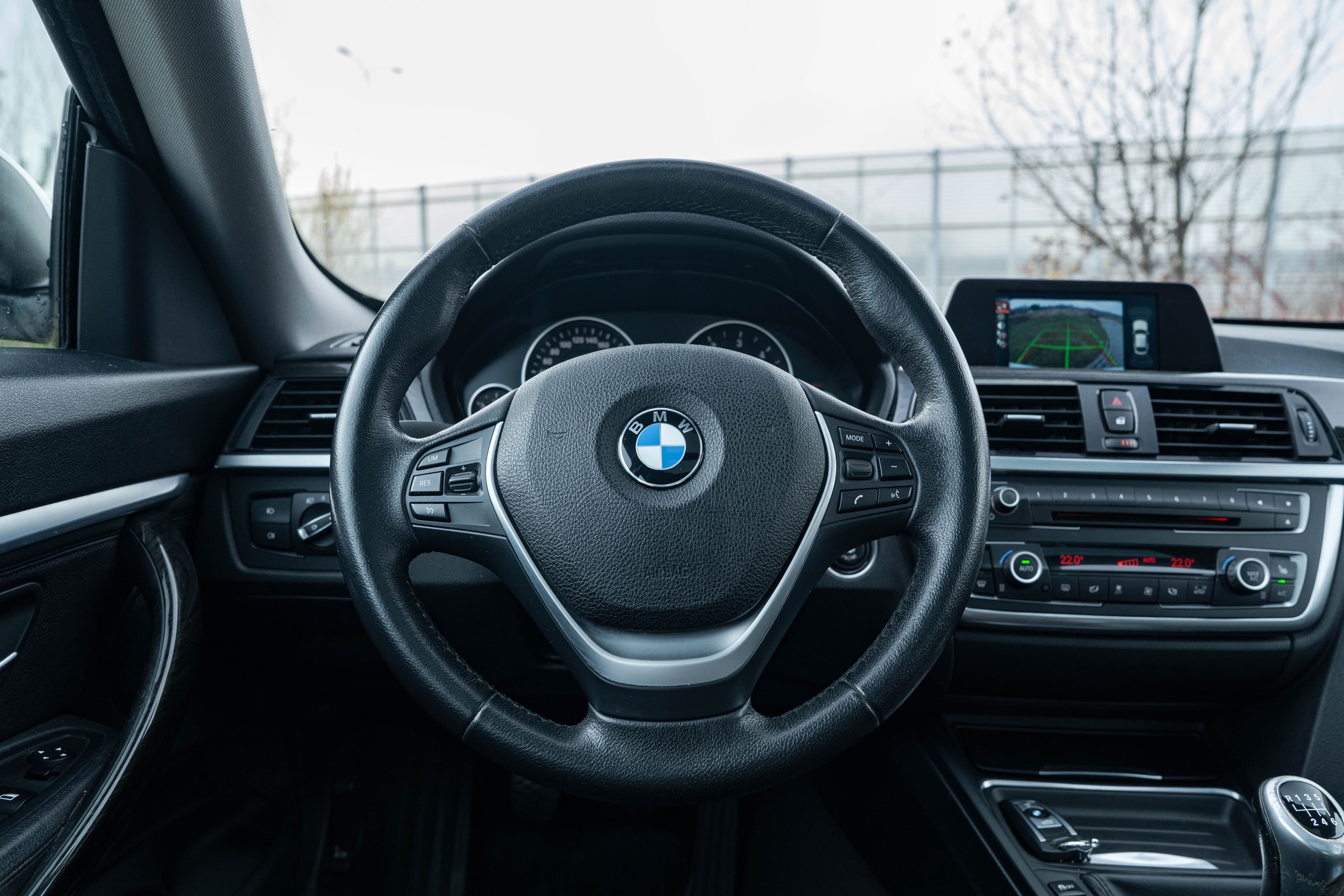 BMW Seria 3 zdjęcie 20