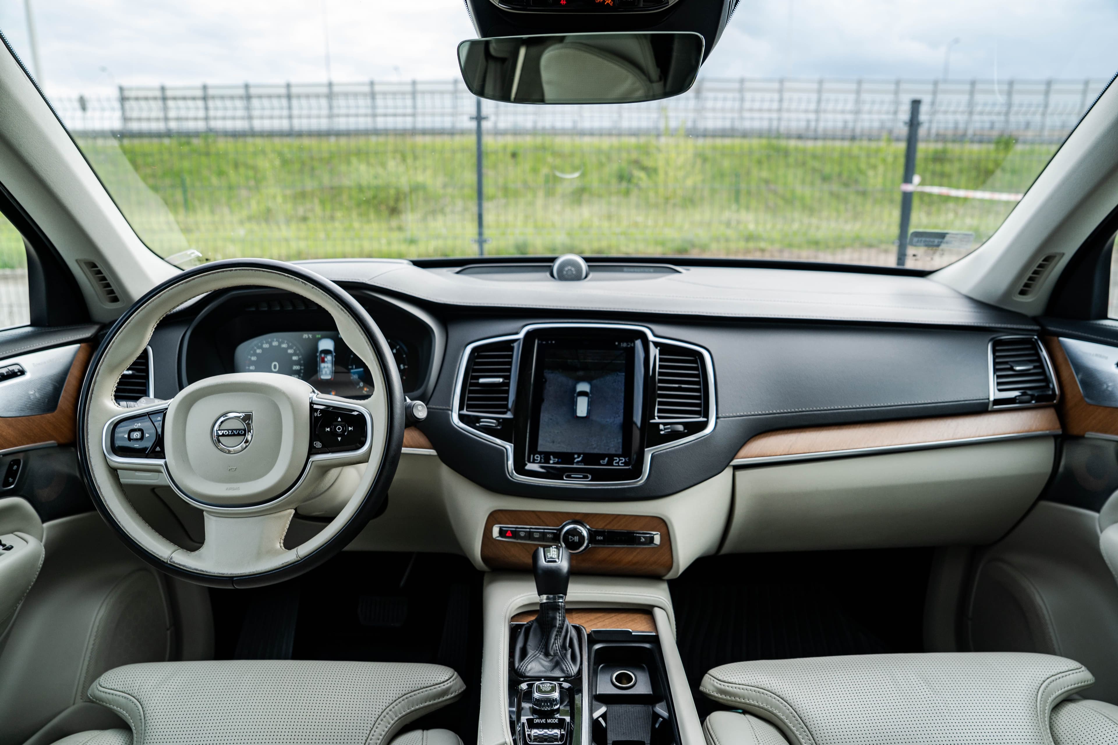 Volvo XC90 zdjęcie 20