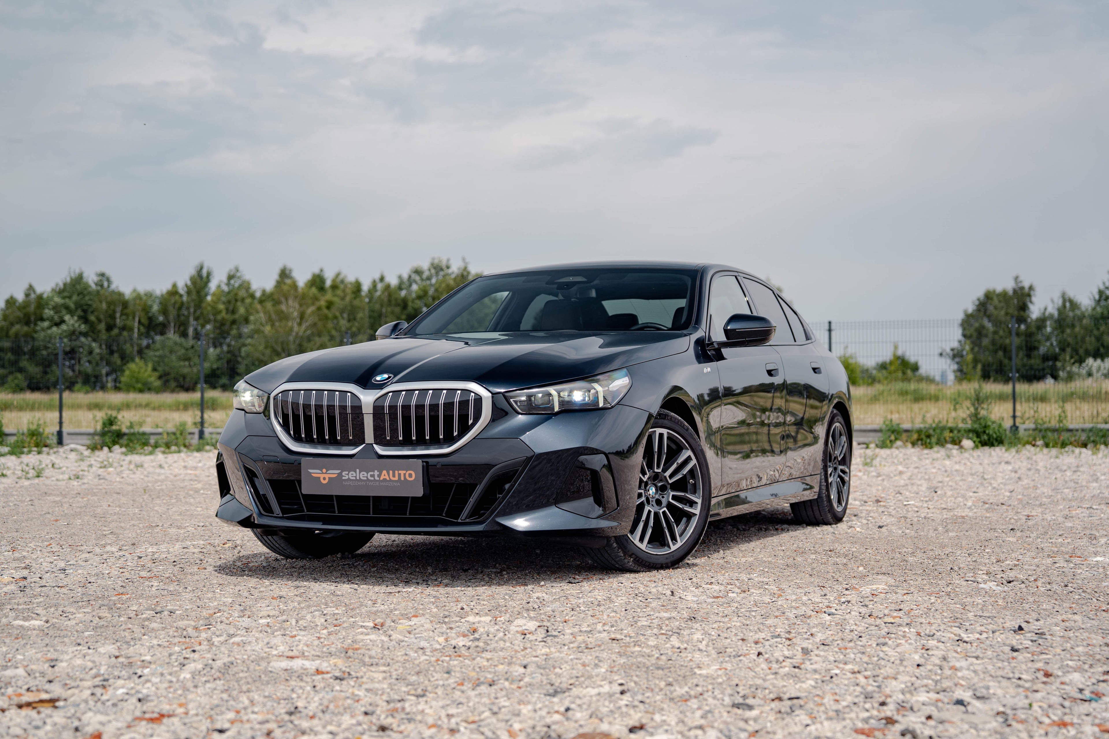 BMW Seria 5 zdjęcie 1