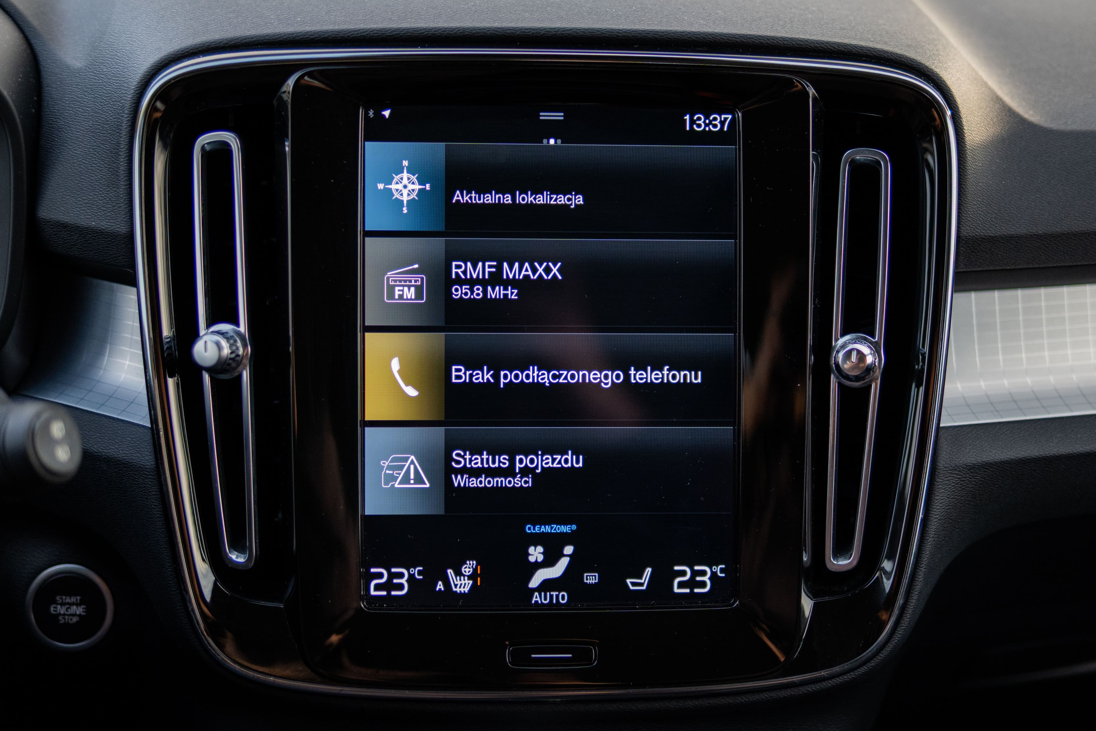 Volvo XC 40 zdjęcie 32