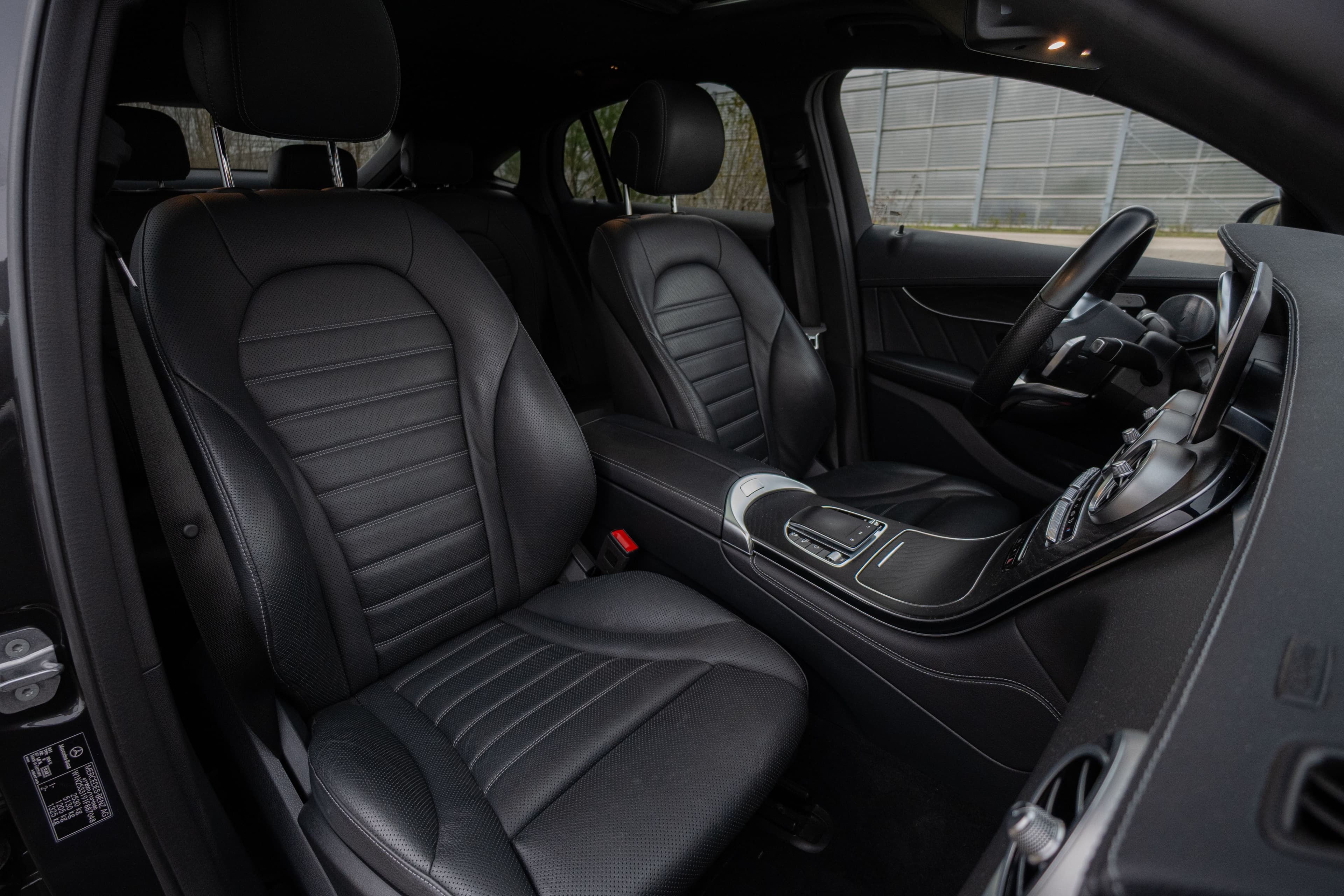 Mercedes-Benz GLC zdjęcie 30