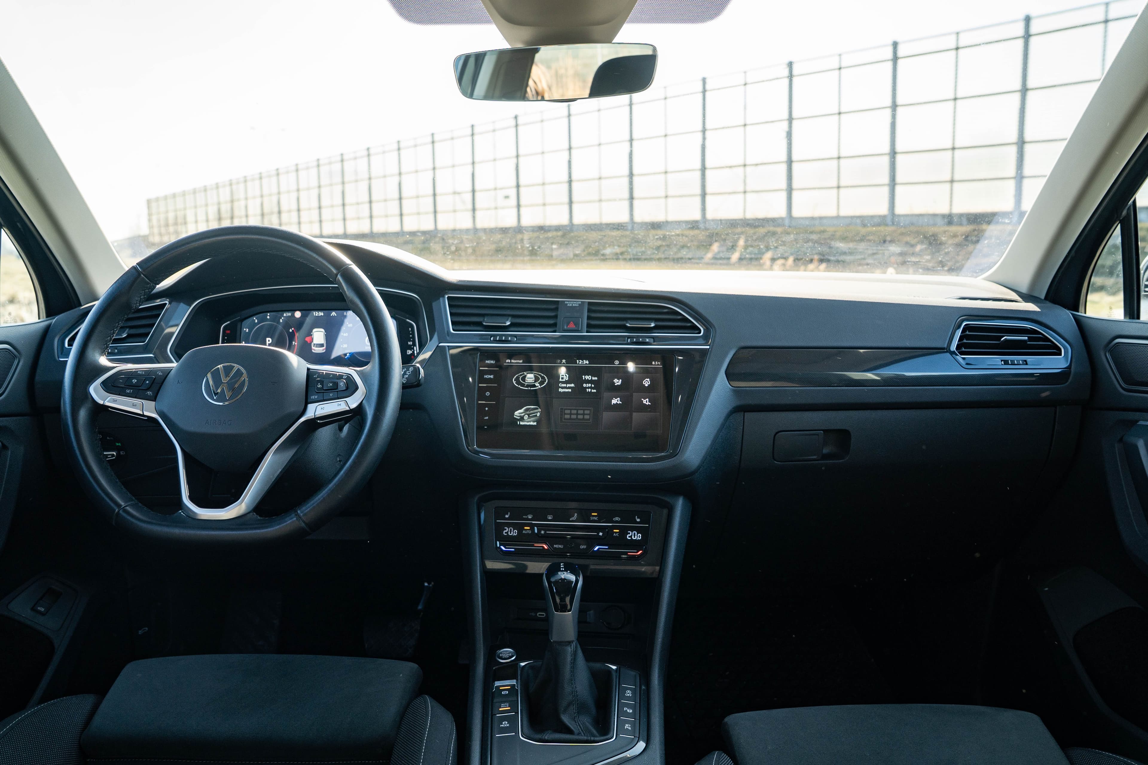 Volkswagen Tiguan zdjęcie 16