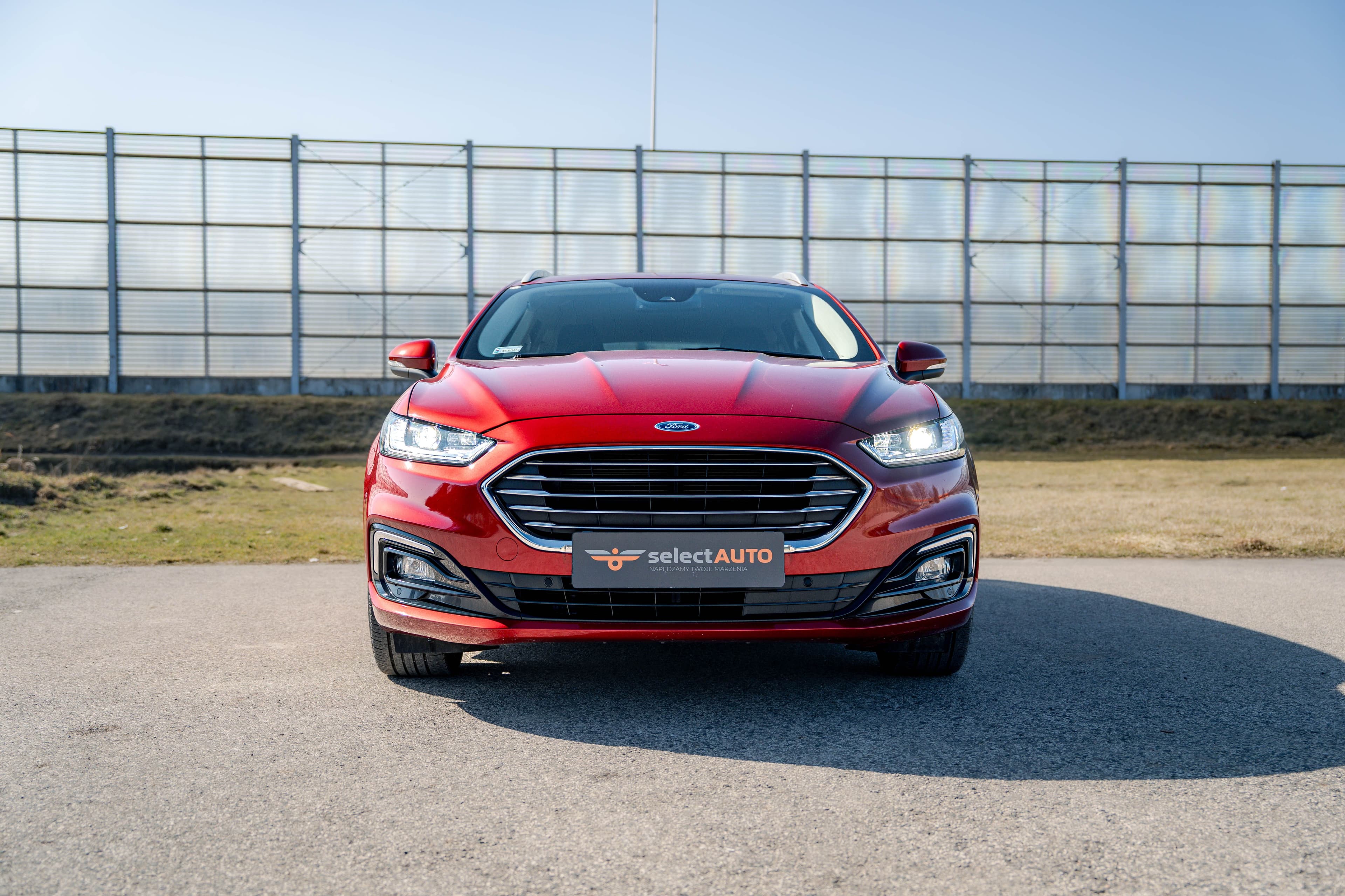 Ford Mondeo zdjęcie 2