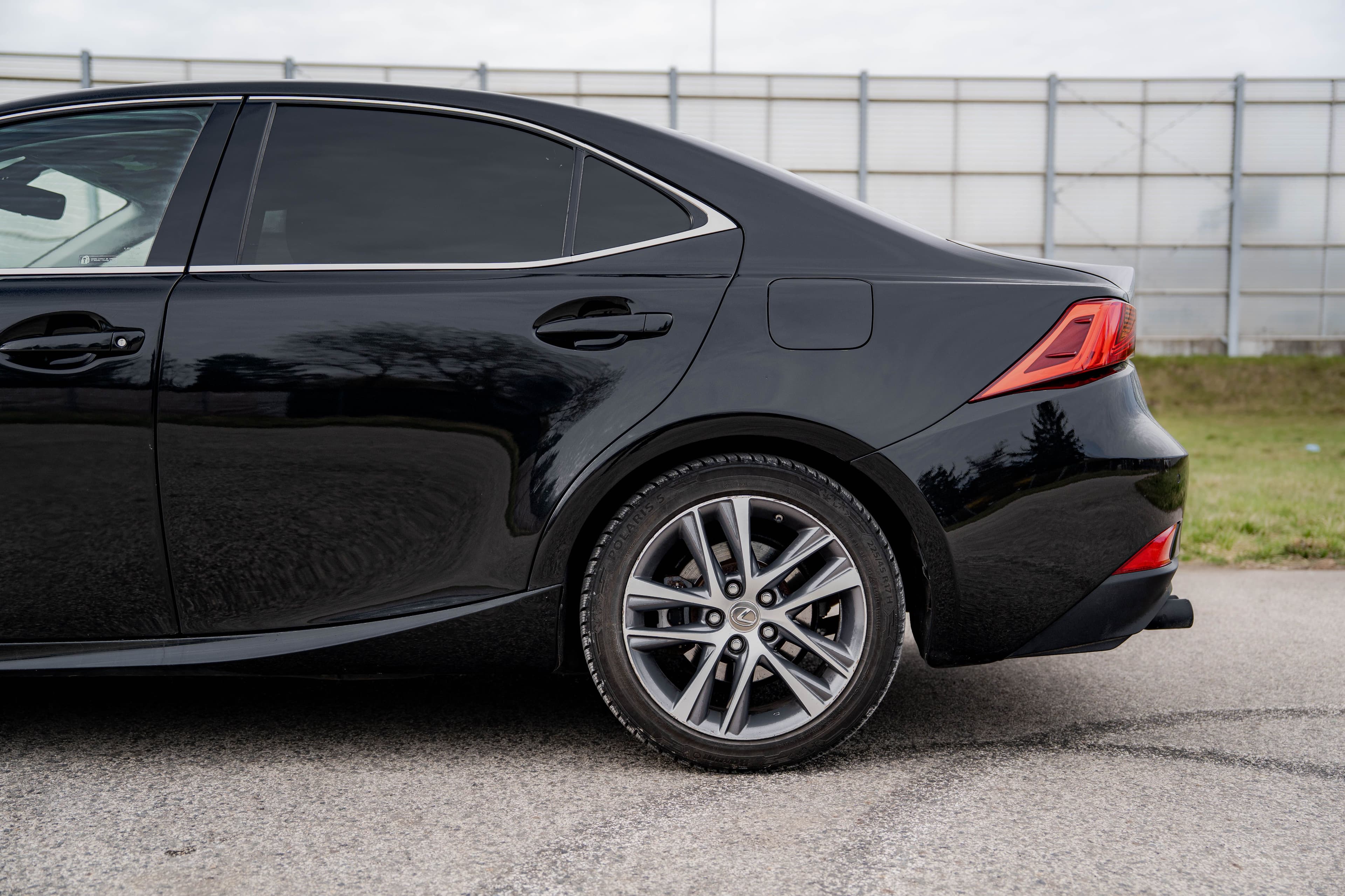 Lexus IS zdjęcie 12