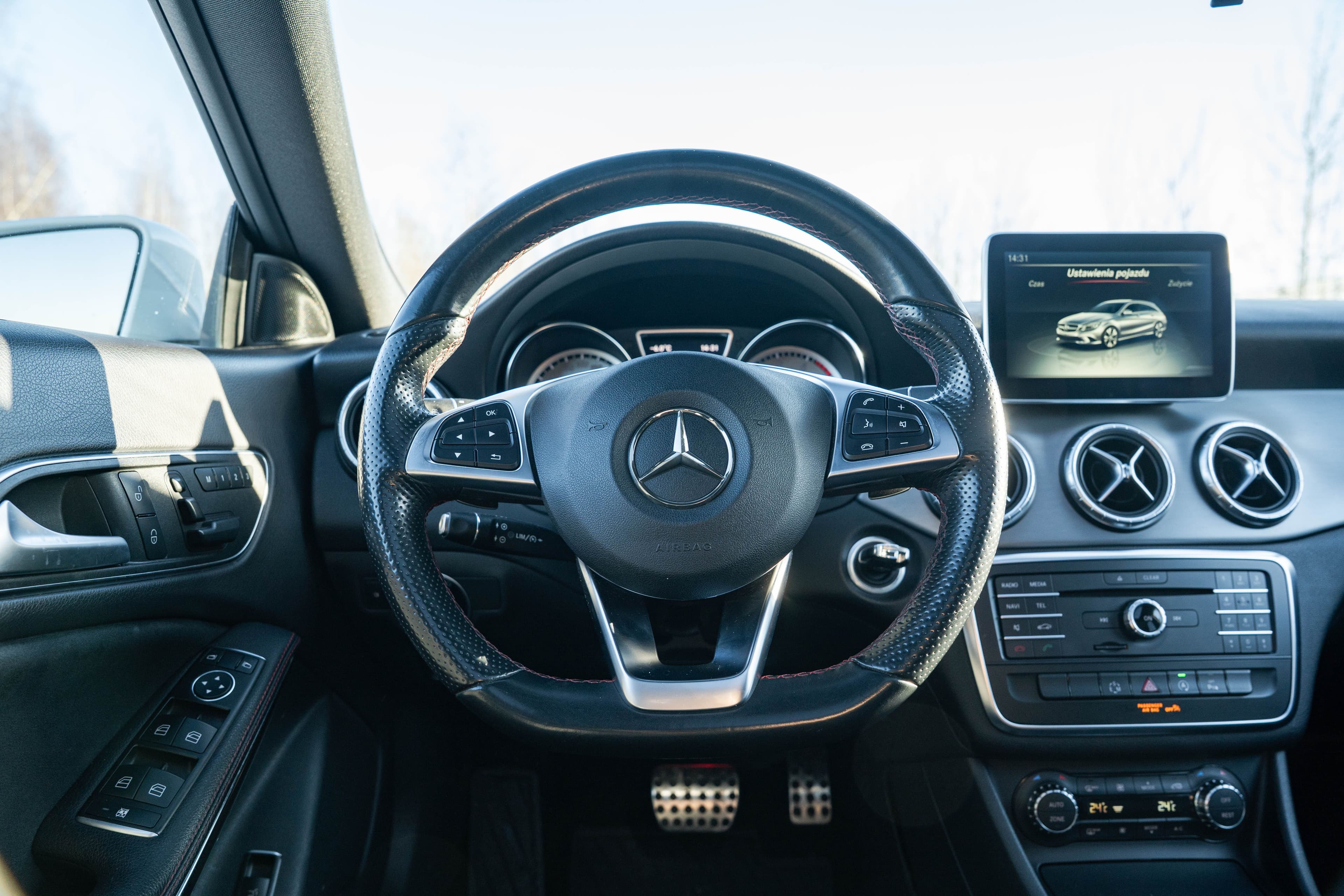 Mercedes-Benz CLA zdjęcie 18