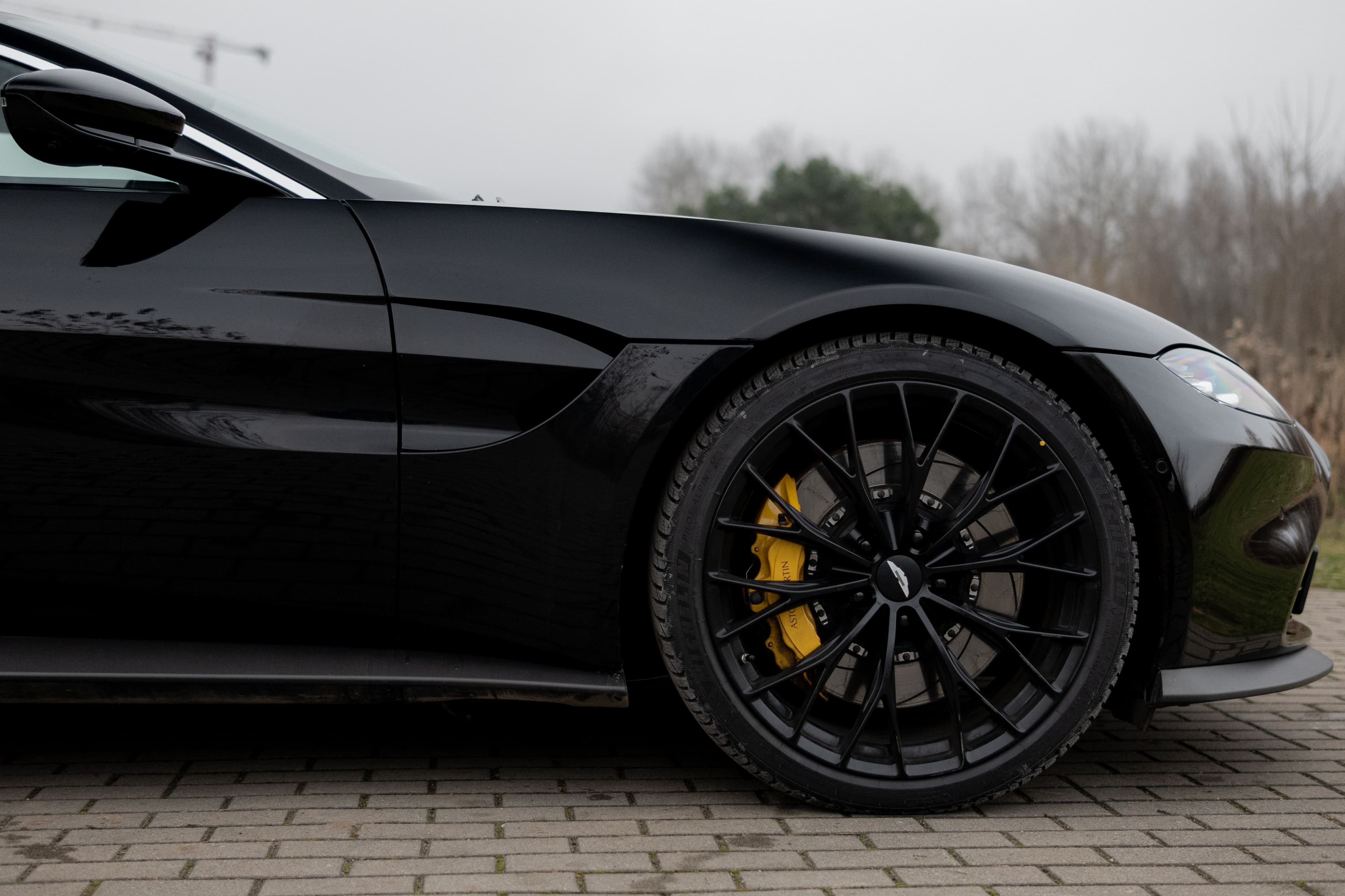 Aston Martin Vantage zdjęcie 8