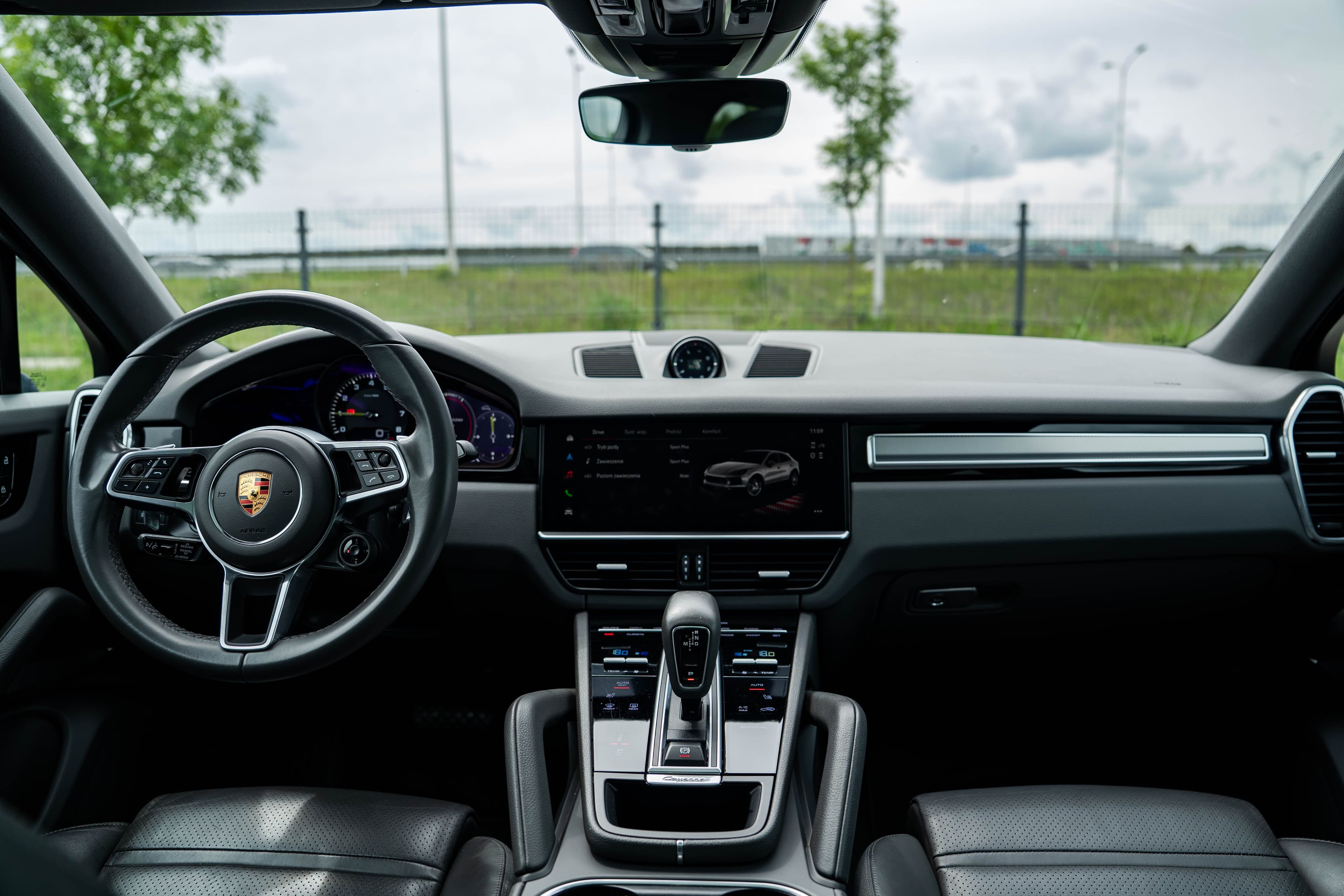 Porsche Cayenne zdjęcie 16